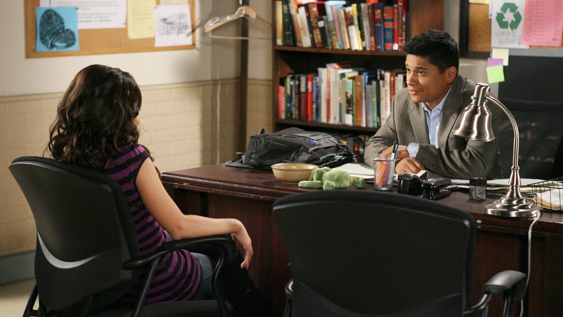 The Secret Life of the American Teenager background