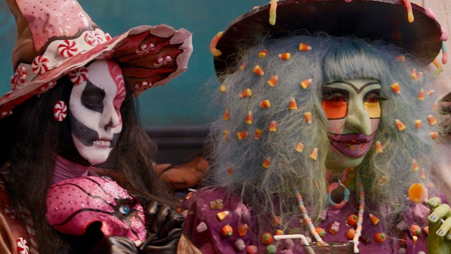 The Boulet Brothers' Dragula: Titans background