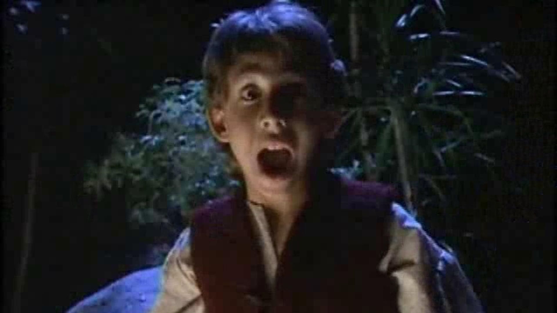 Are You Afraid of the Dark? background