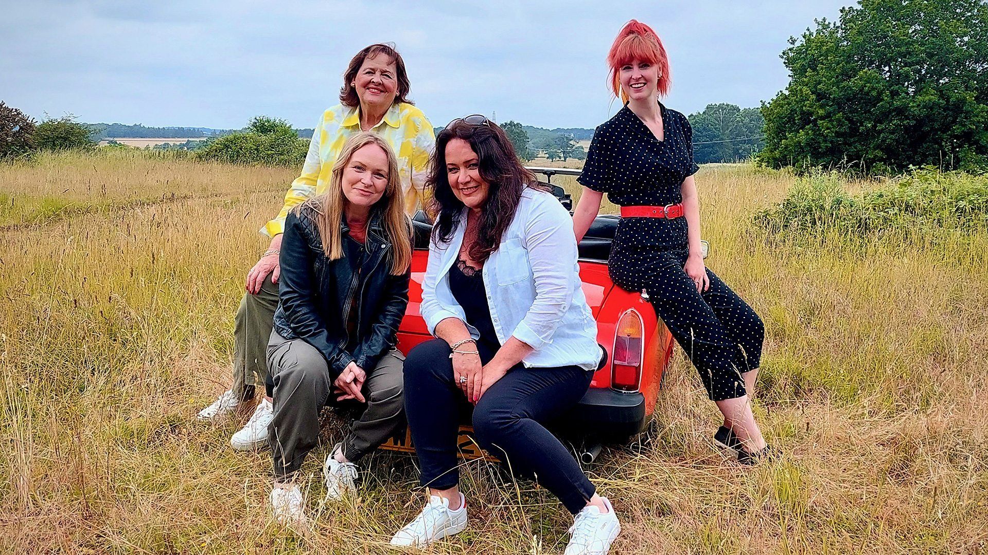 Celebrity Antiques Road Trip background
