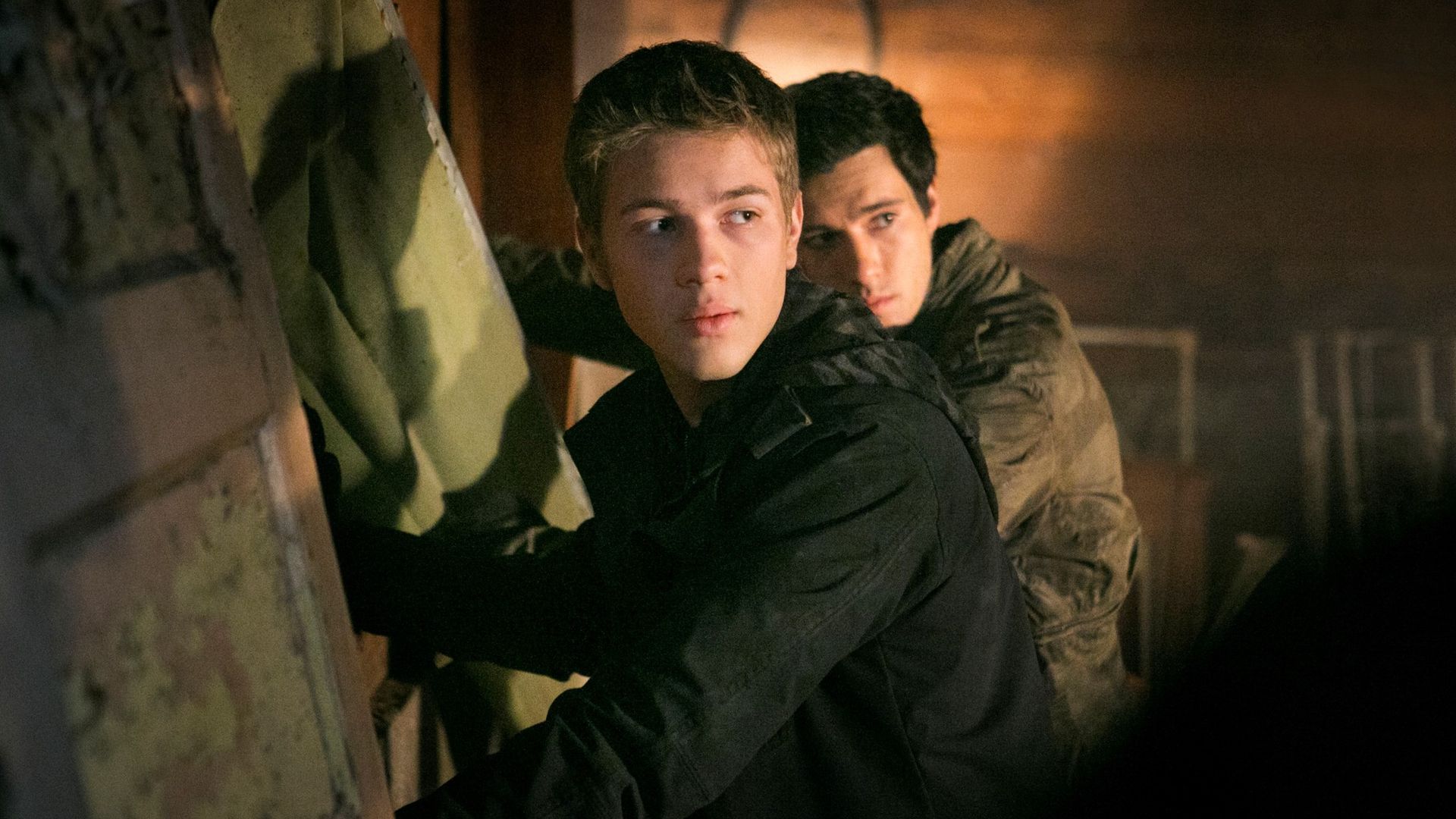 Falling Skies background