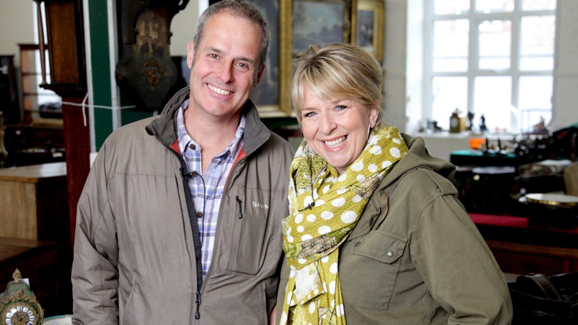 Celebrity Antiques Road Trip background
