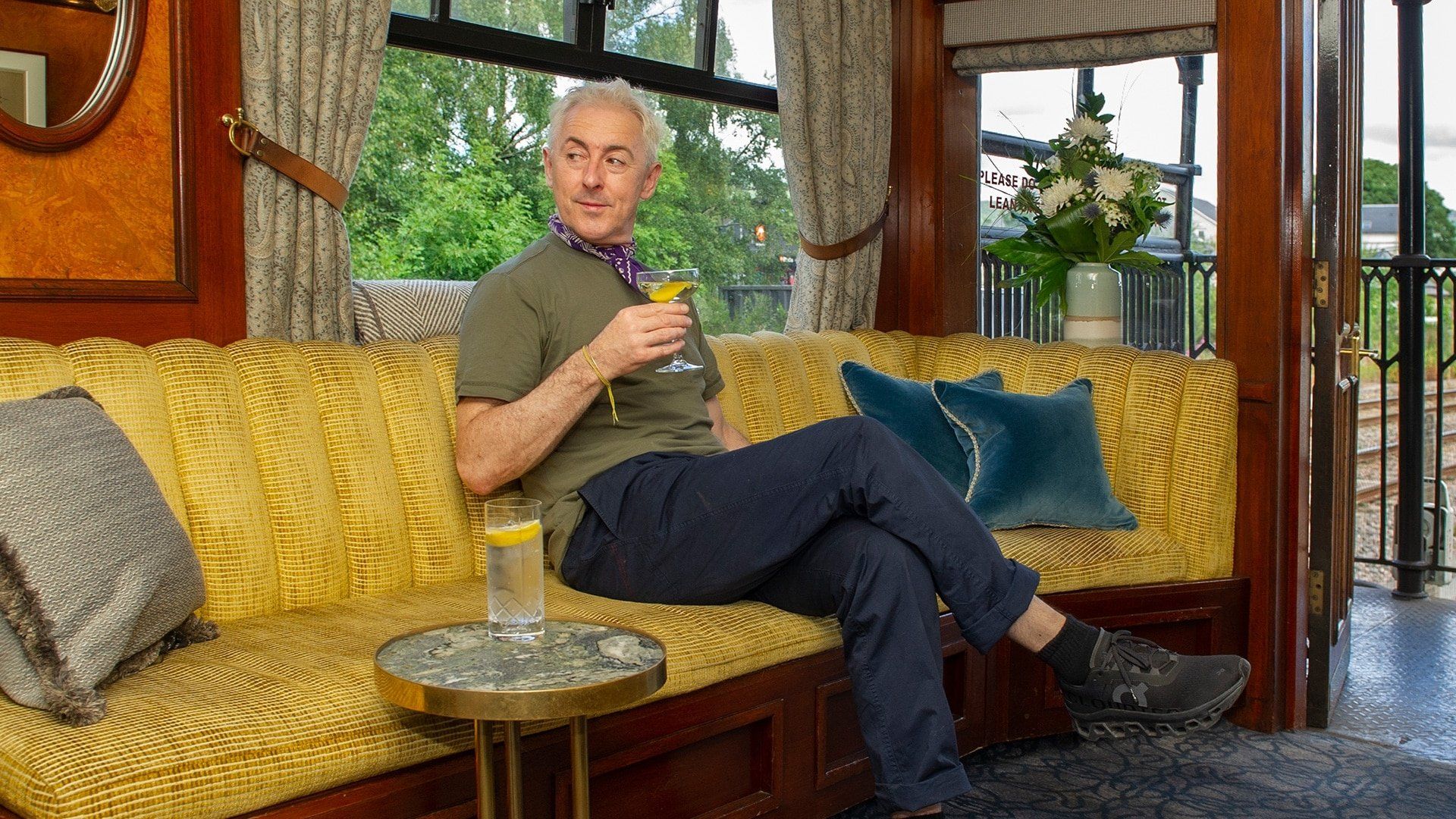 All Aboard!: Scotland's Poshest Train background