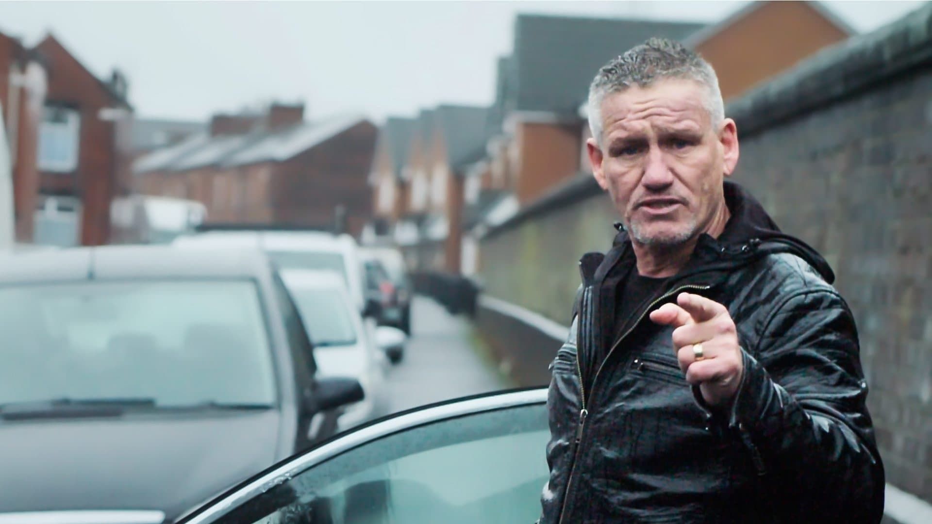 SAS: Catching the Criminals background