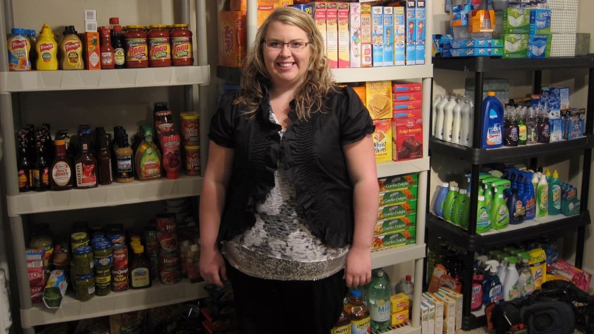 Extreme Couponing background
