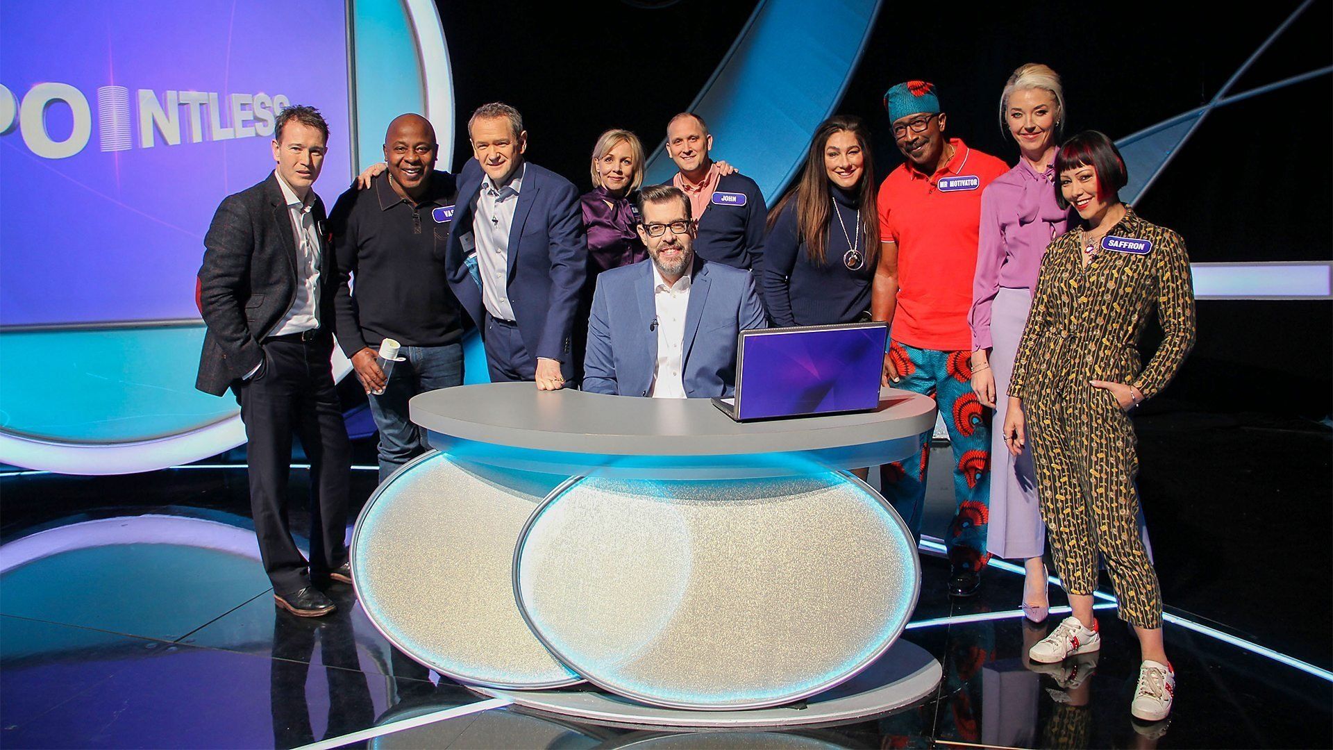 Pointless Celebrities background