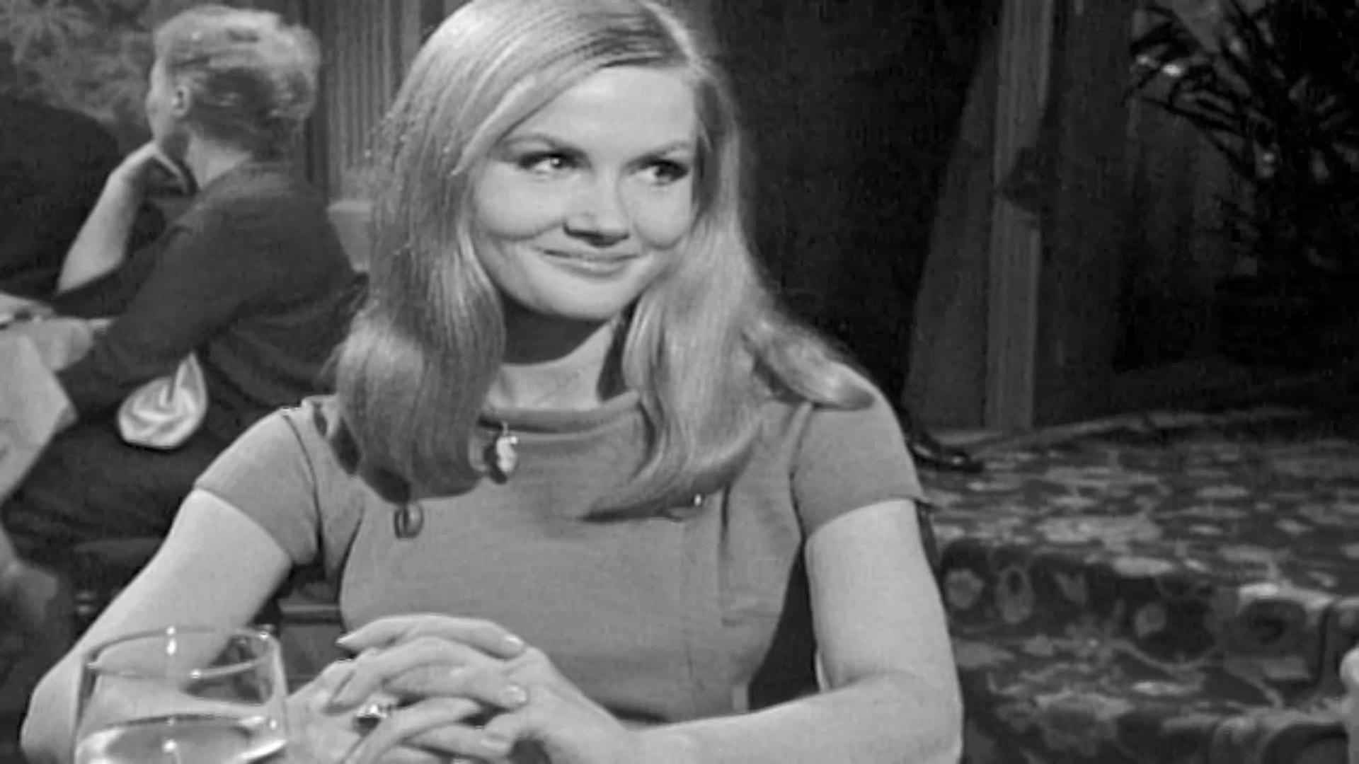 Dark Shadows background