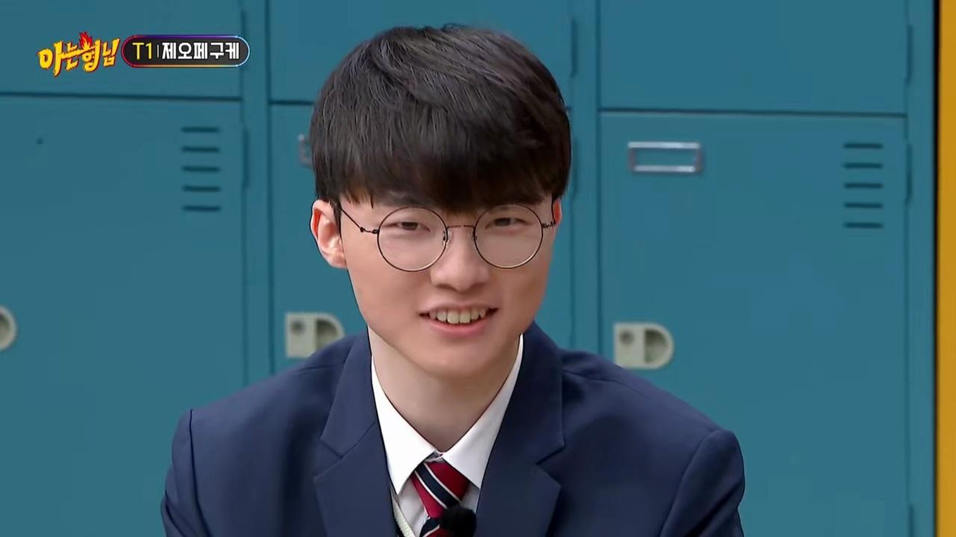 Knowing Bros background
