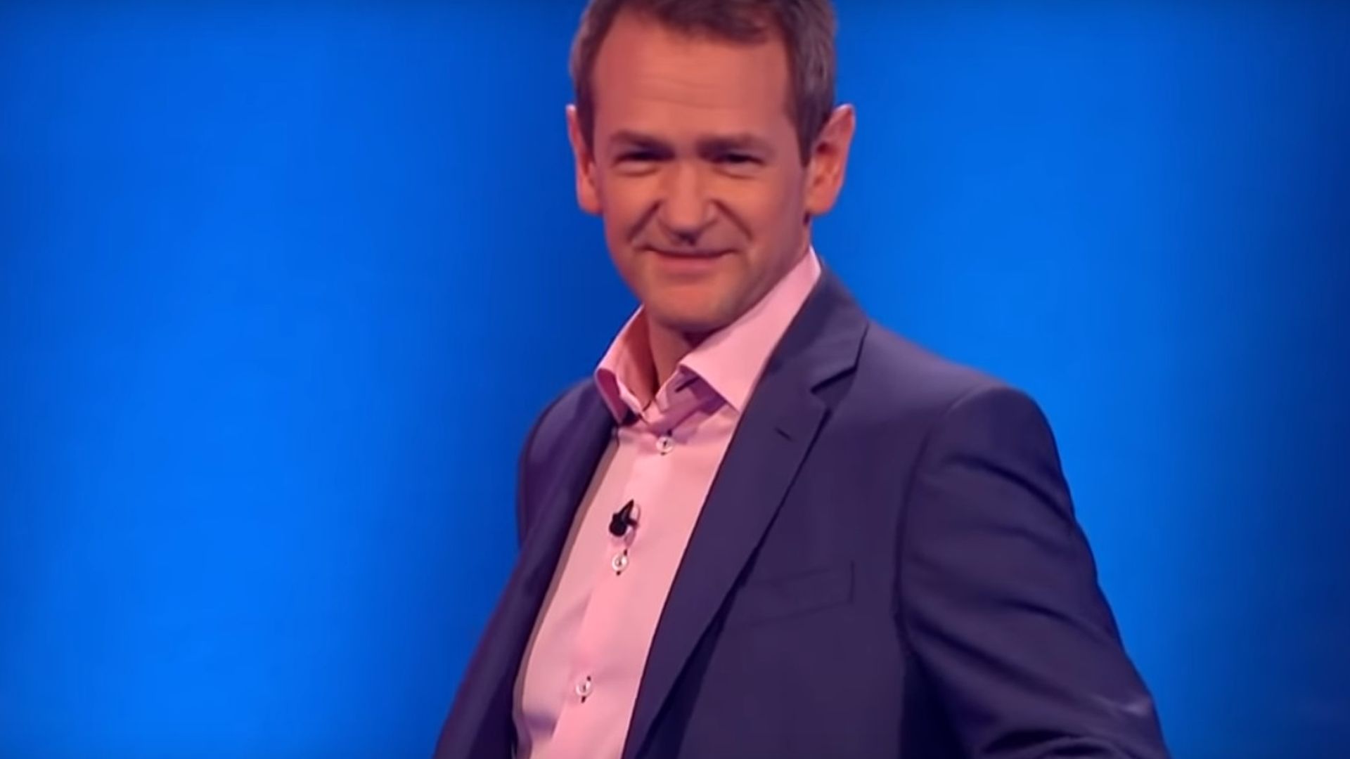 Pointless Celebrities background