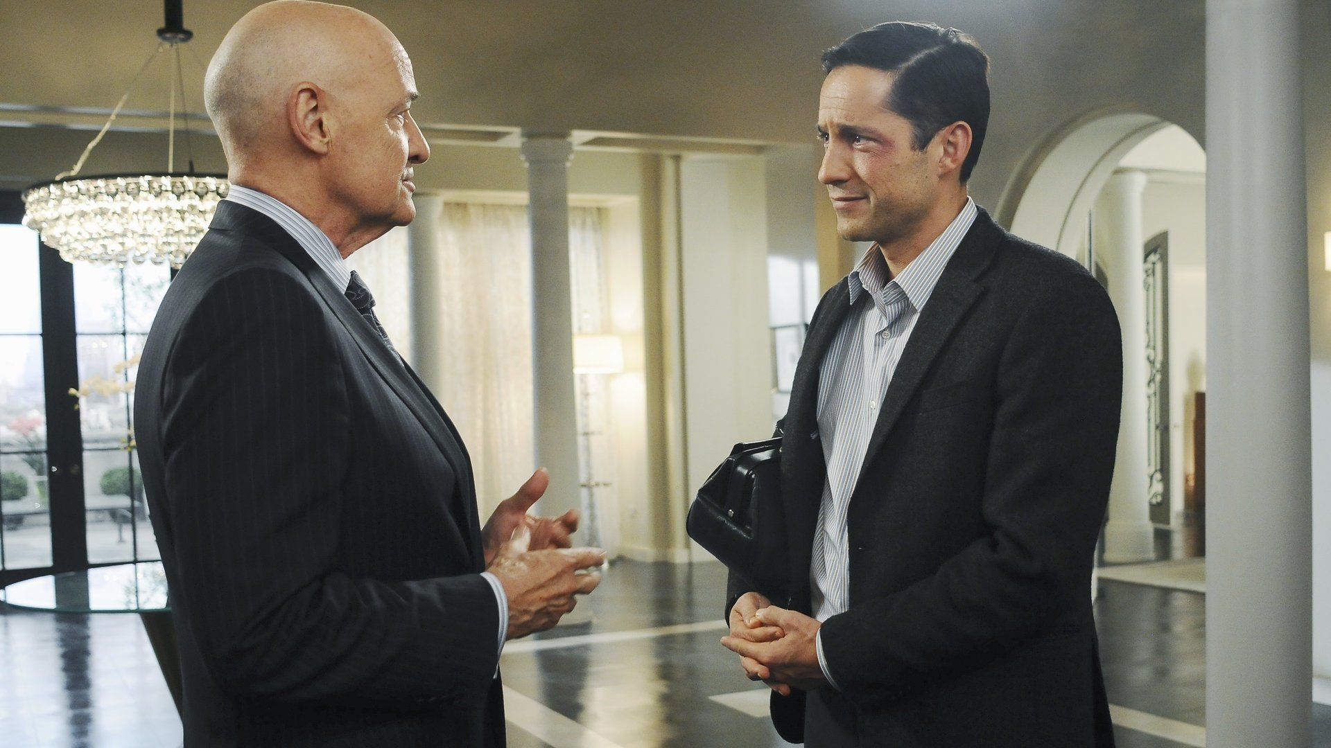 666 Park Avenue background