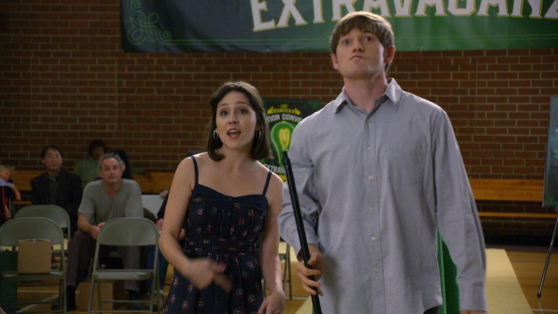 Raising Hope background