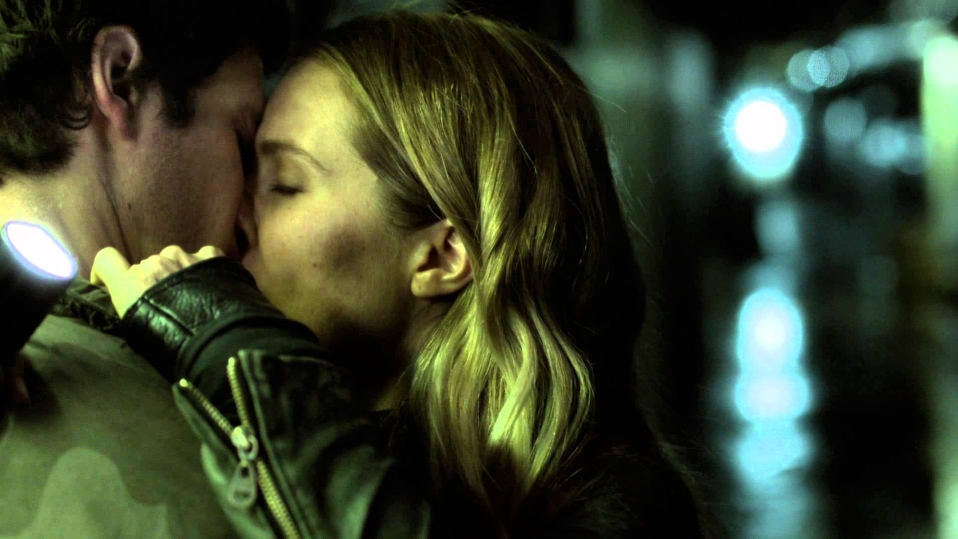 Falling Skies background