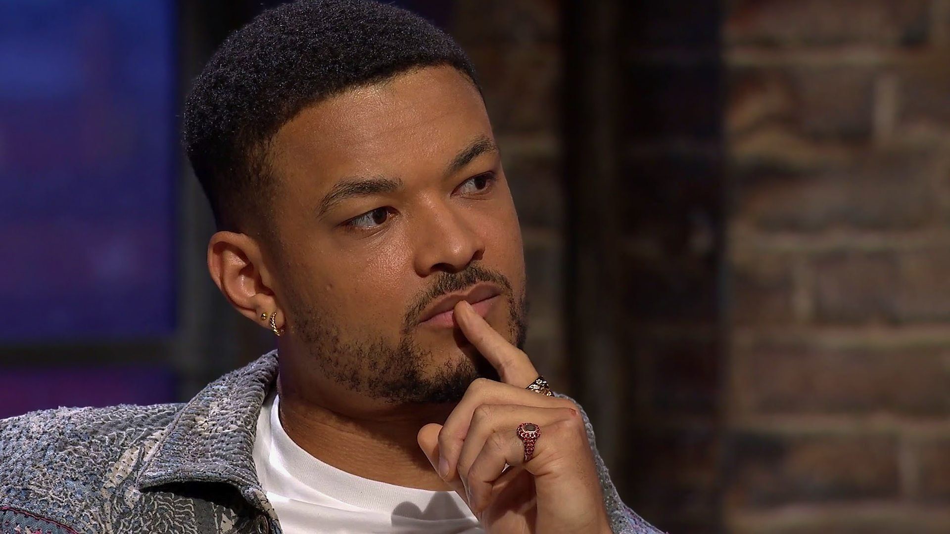 Dragons' Den background