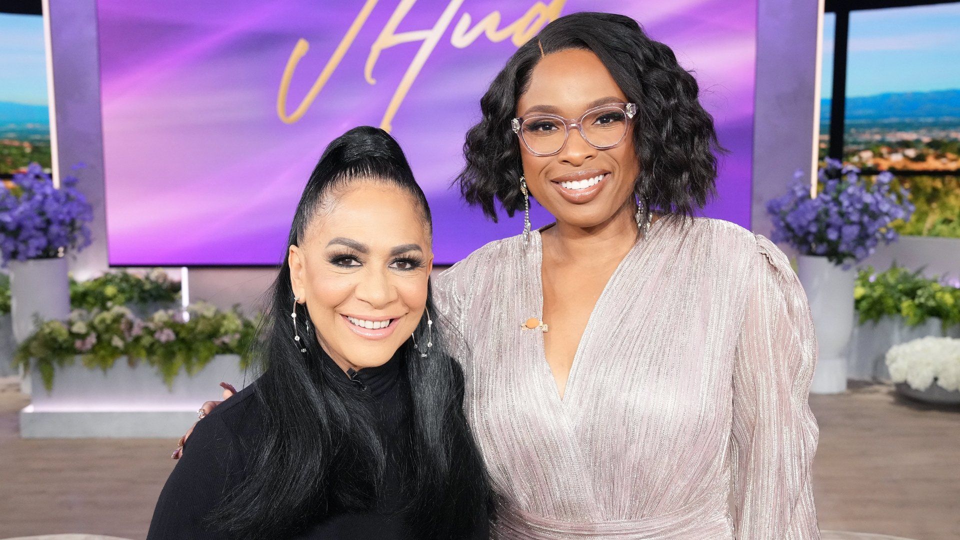 The Jennifer Hudson Show background