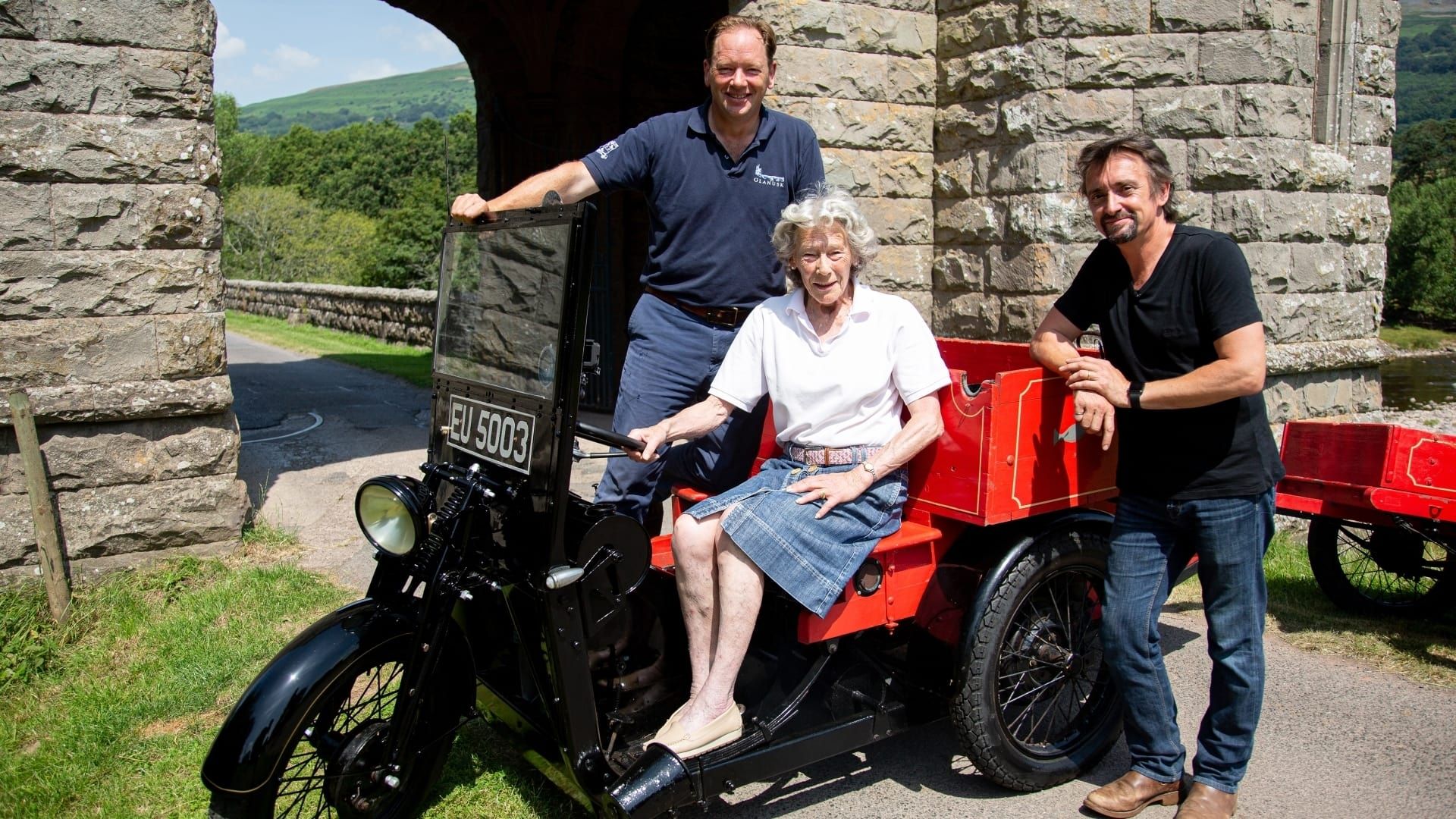 Richard Hammond's Workshop background
