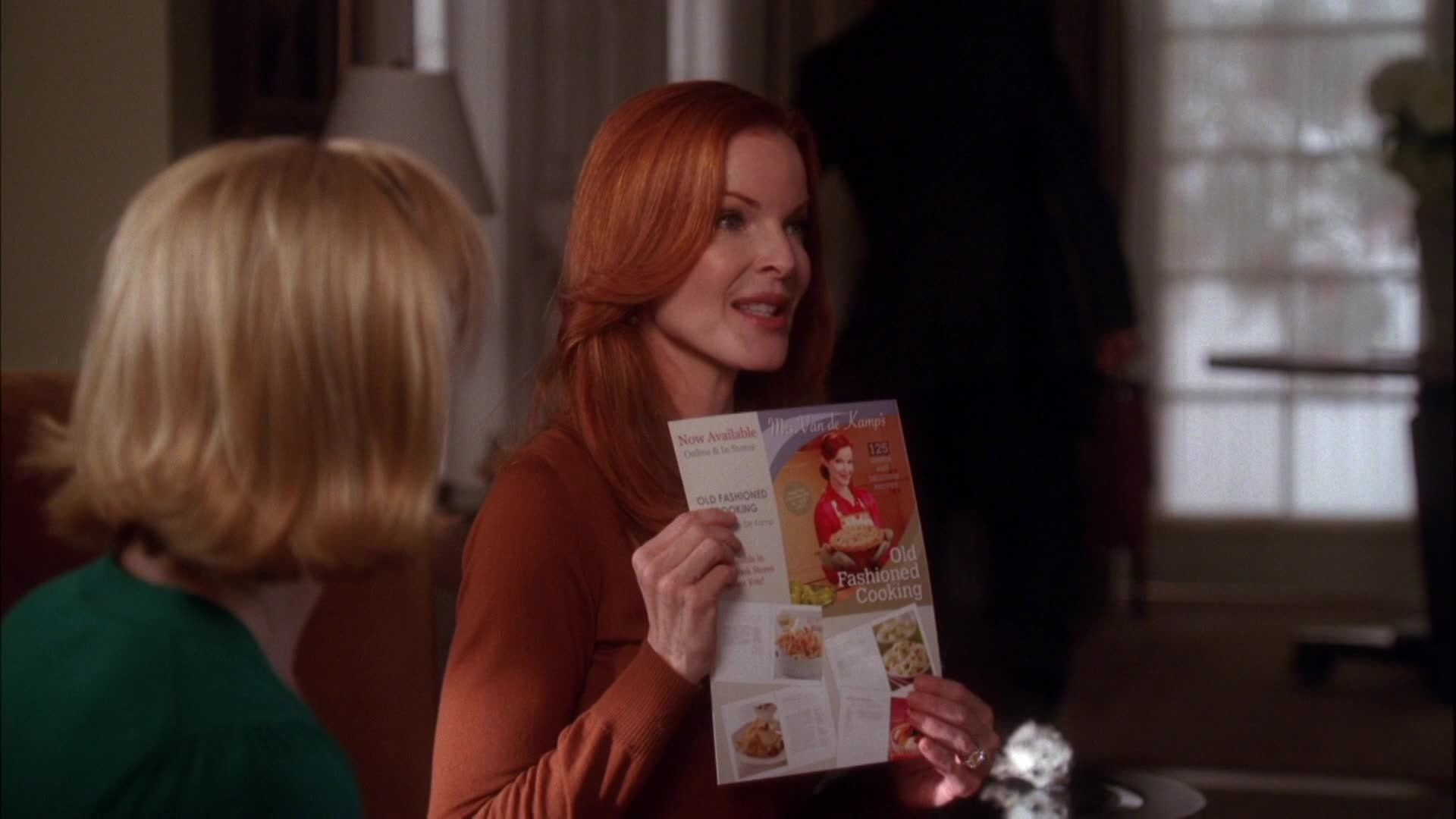 Desperate Housewives background