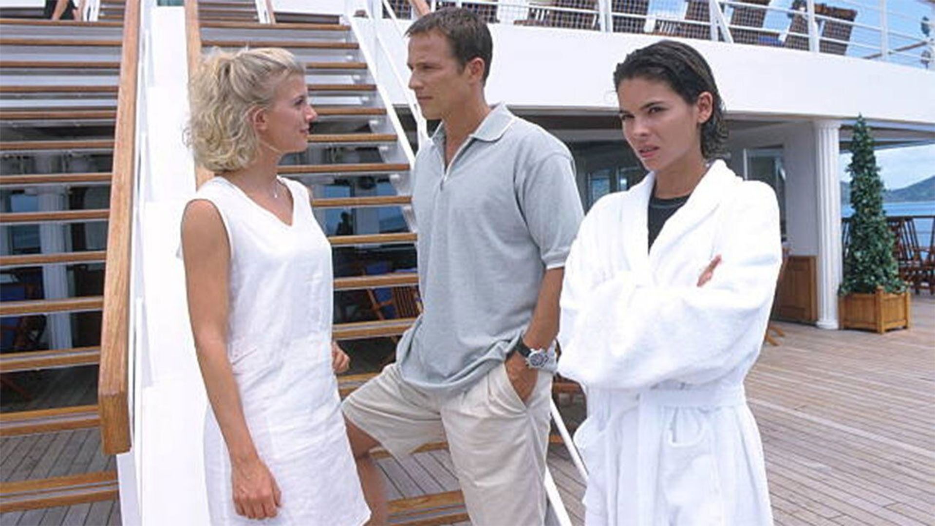 Das Traumschiff background