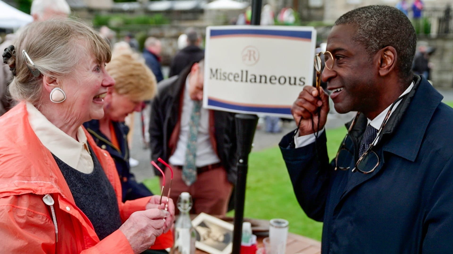Antiques Roadshow background