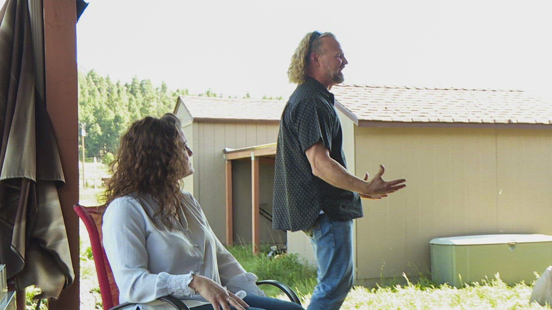 Sister Wives background