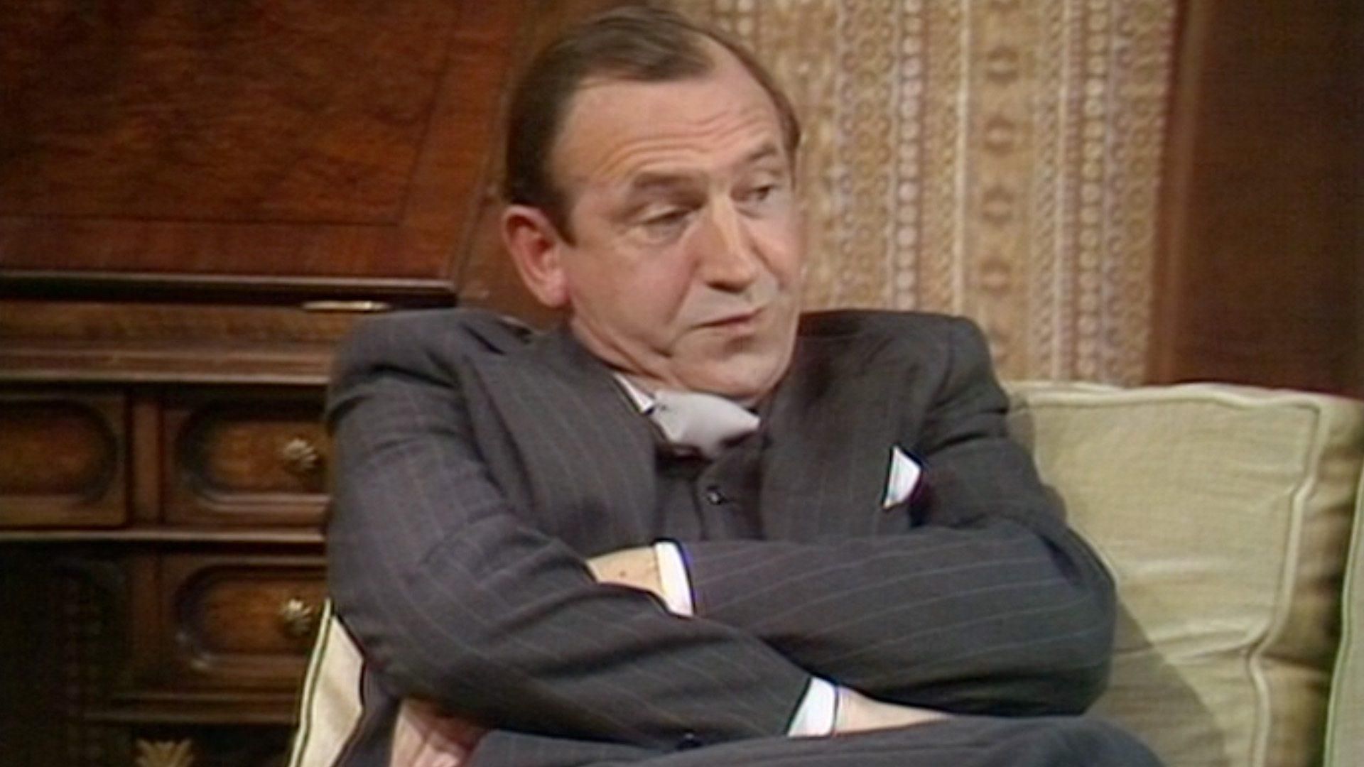 The Fall and Rise of Reginald Perrin background