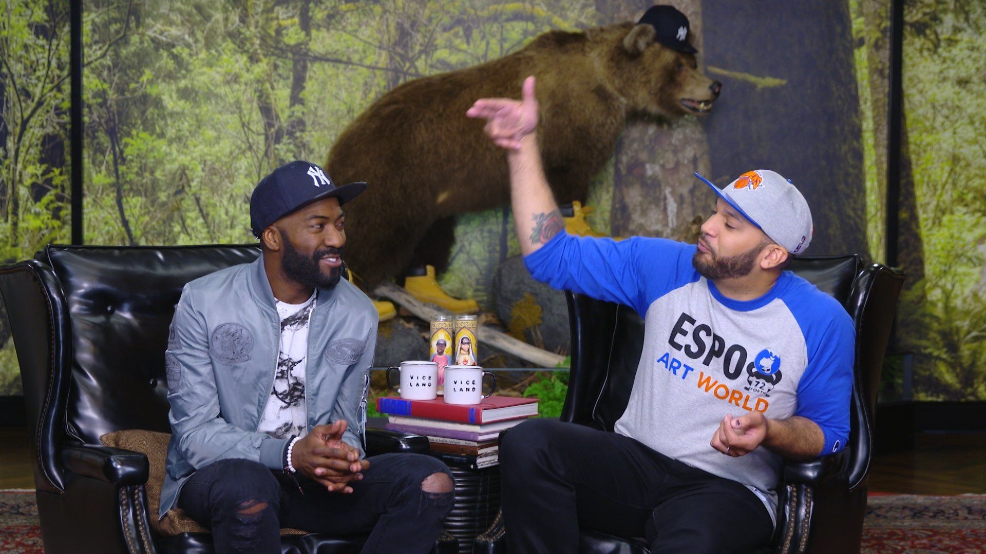 Desus & Mero background