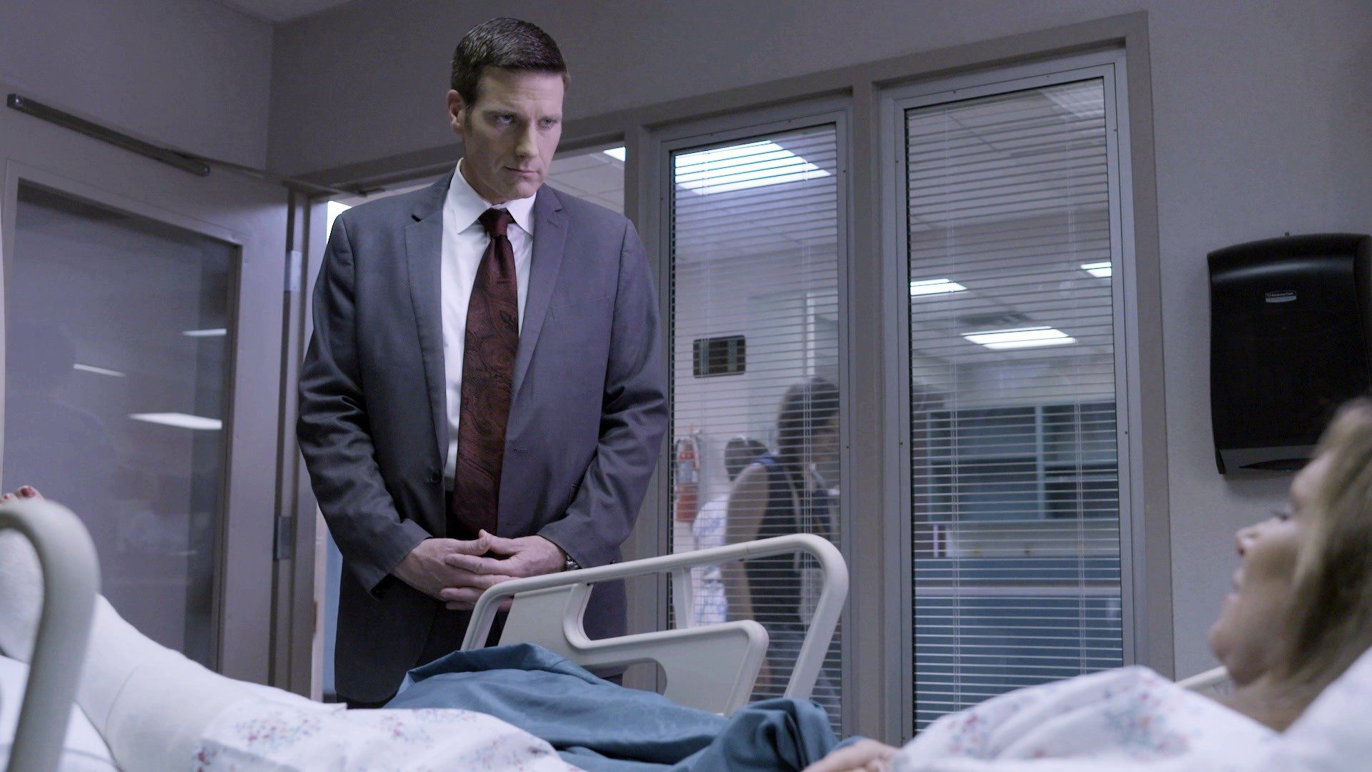 Homicide Hunter background
