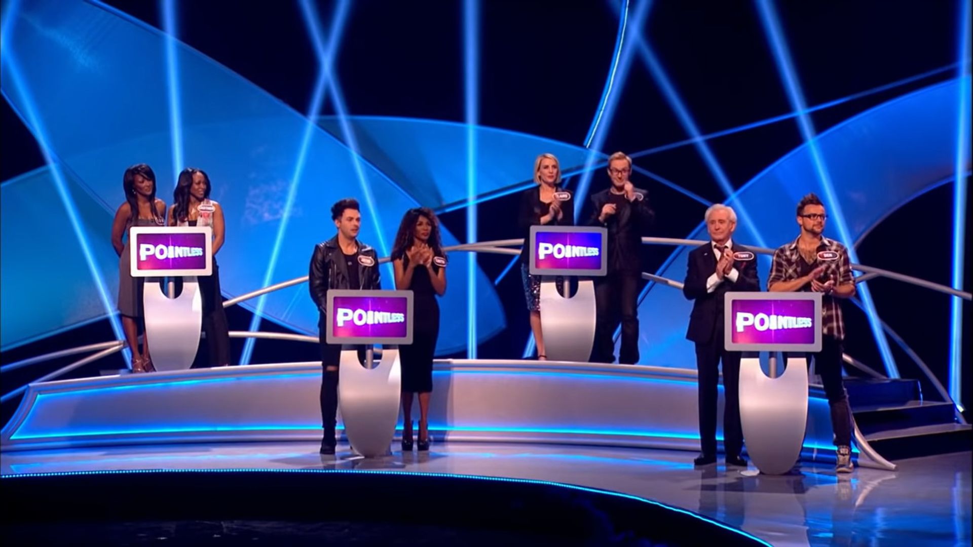 Pointless Celebrities background