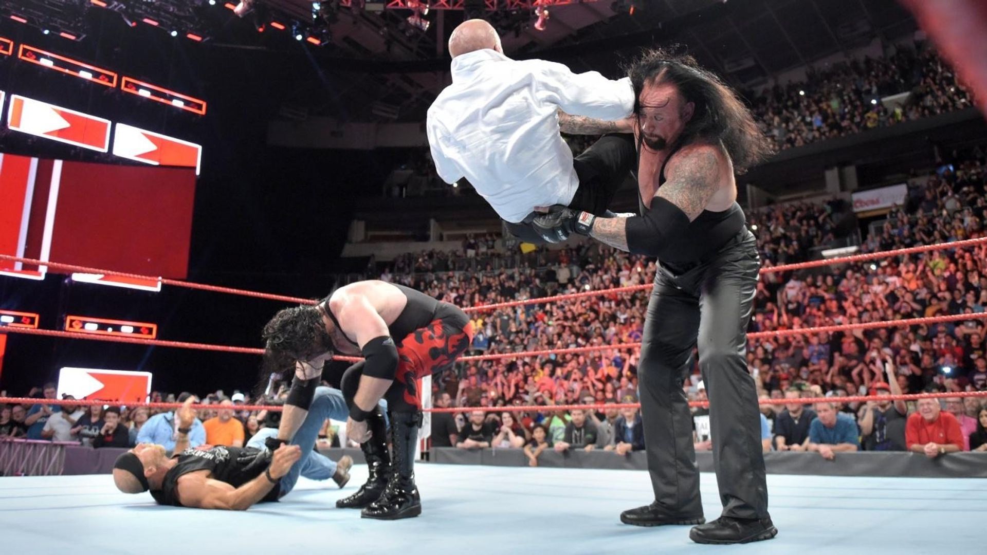 WWE Raw background