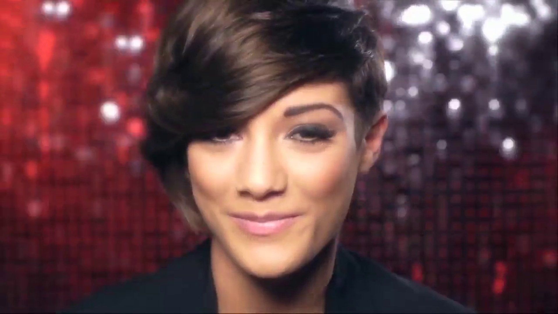 The Saturdays: What Goes on Tour... background