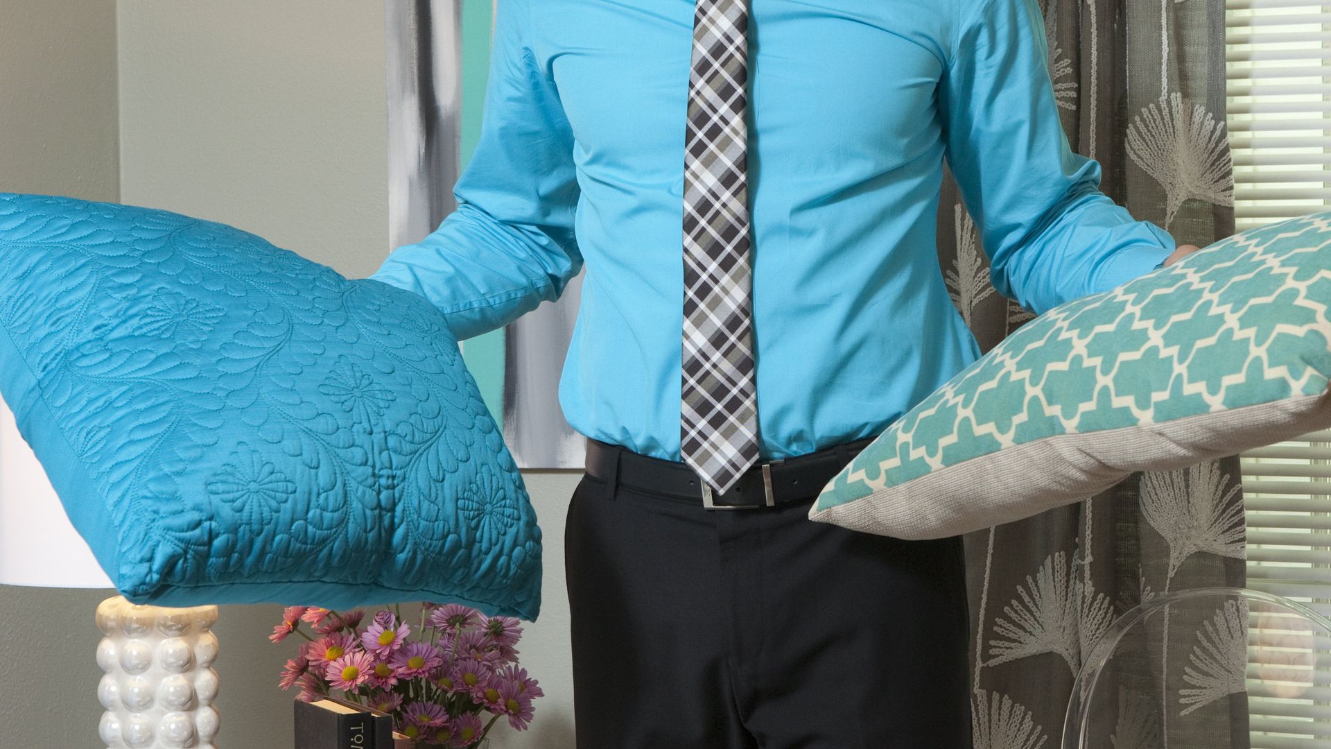 Property Brothers - Buying + Selling background