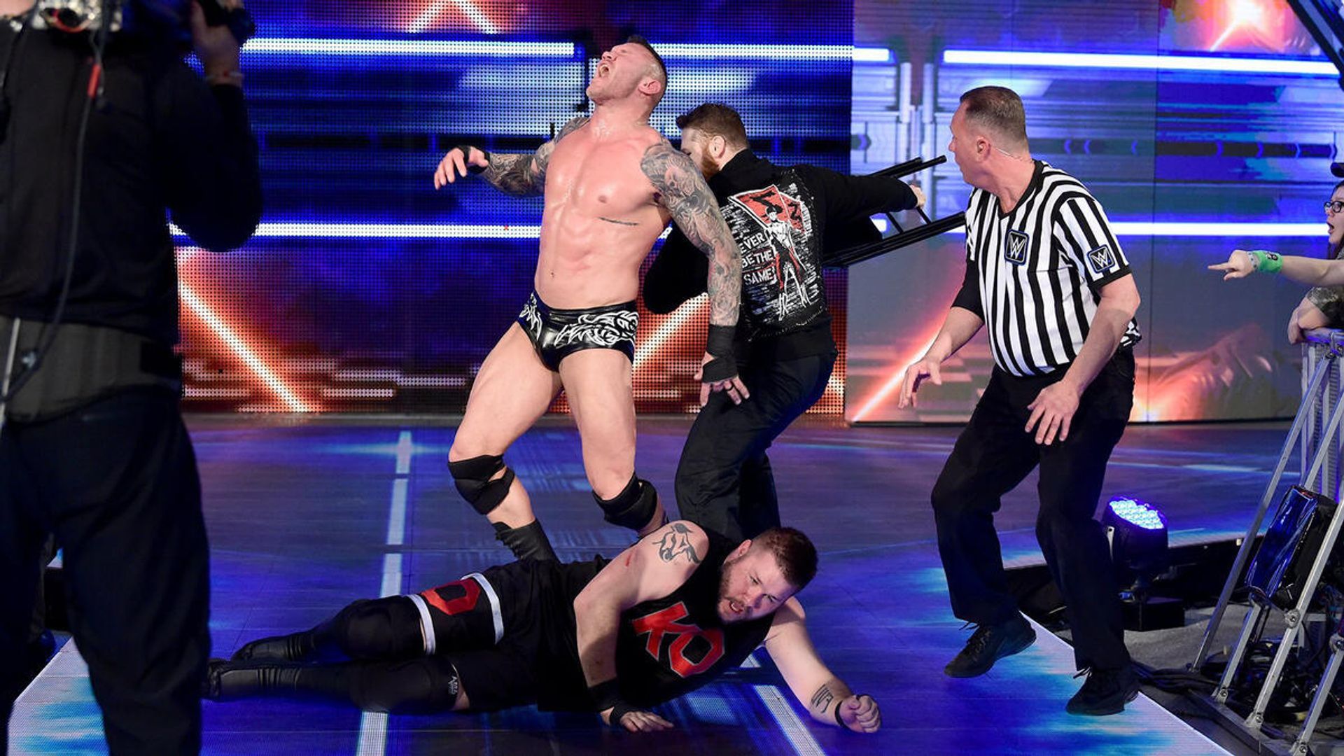 World Wrestling Federation Smackdown! background