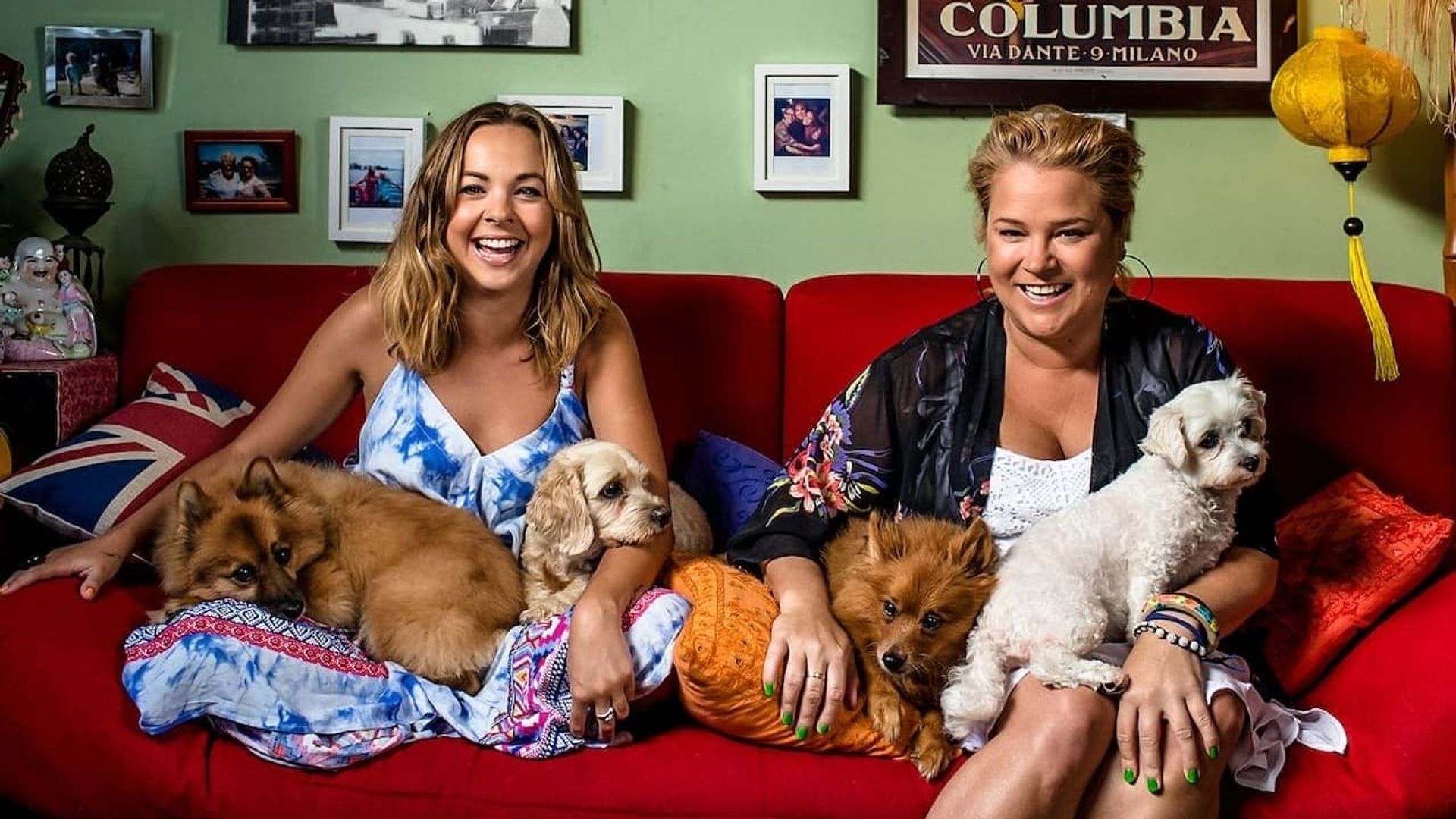 Gogglebox Australia background