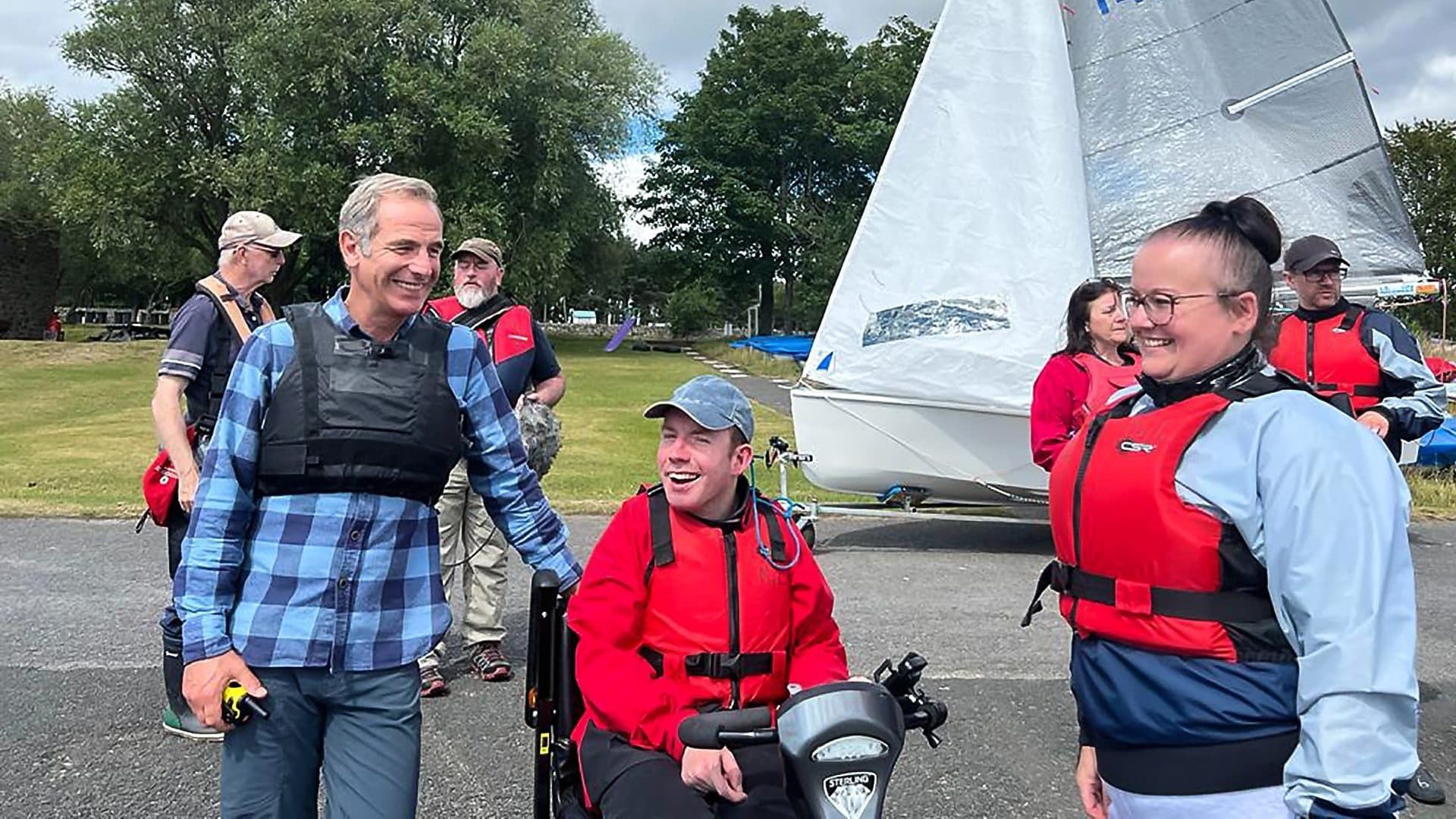 Robson Green's Weekend Escapes background