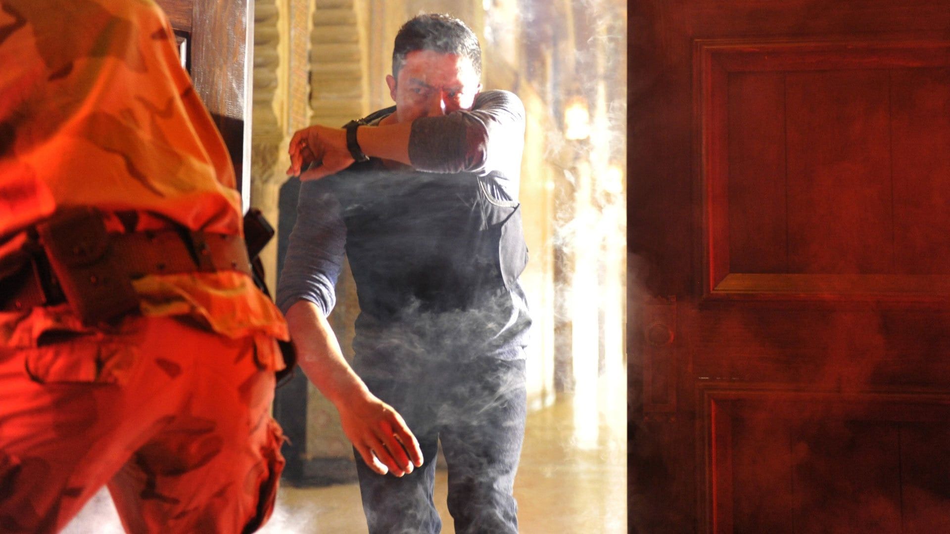 Criminal Minds: Beyond Borders background