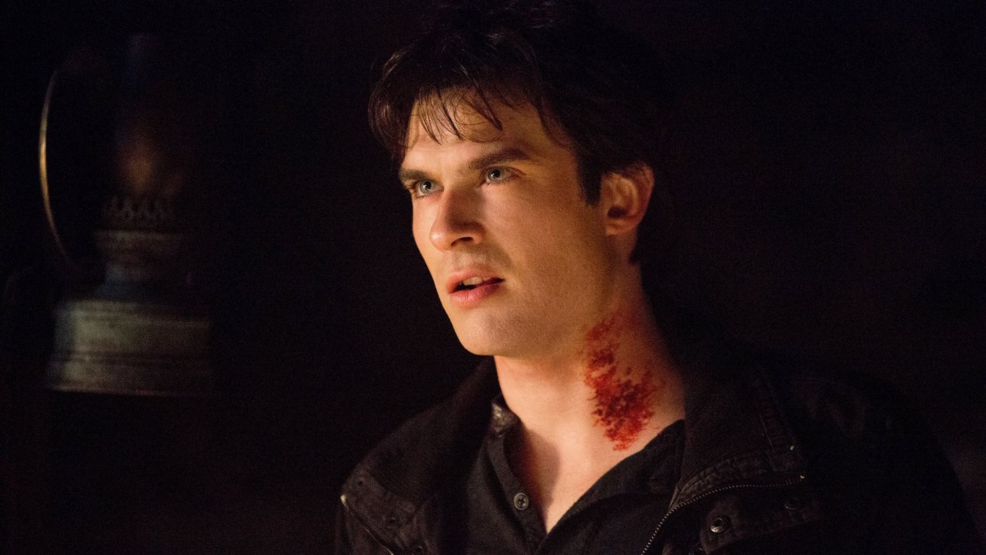 The Vampire Diaries background