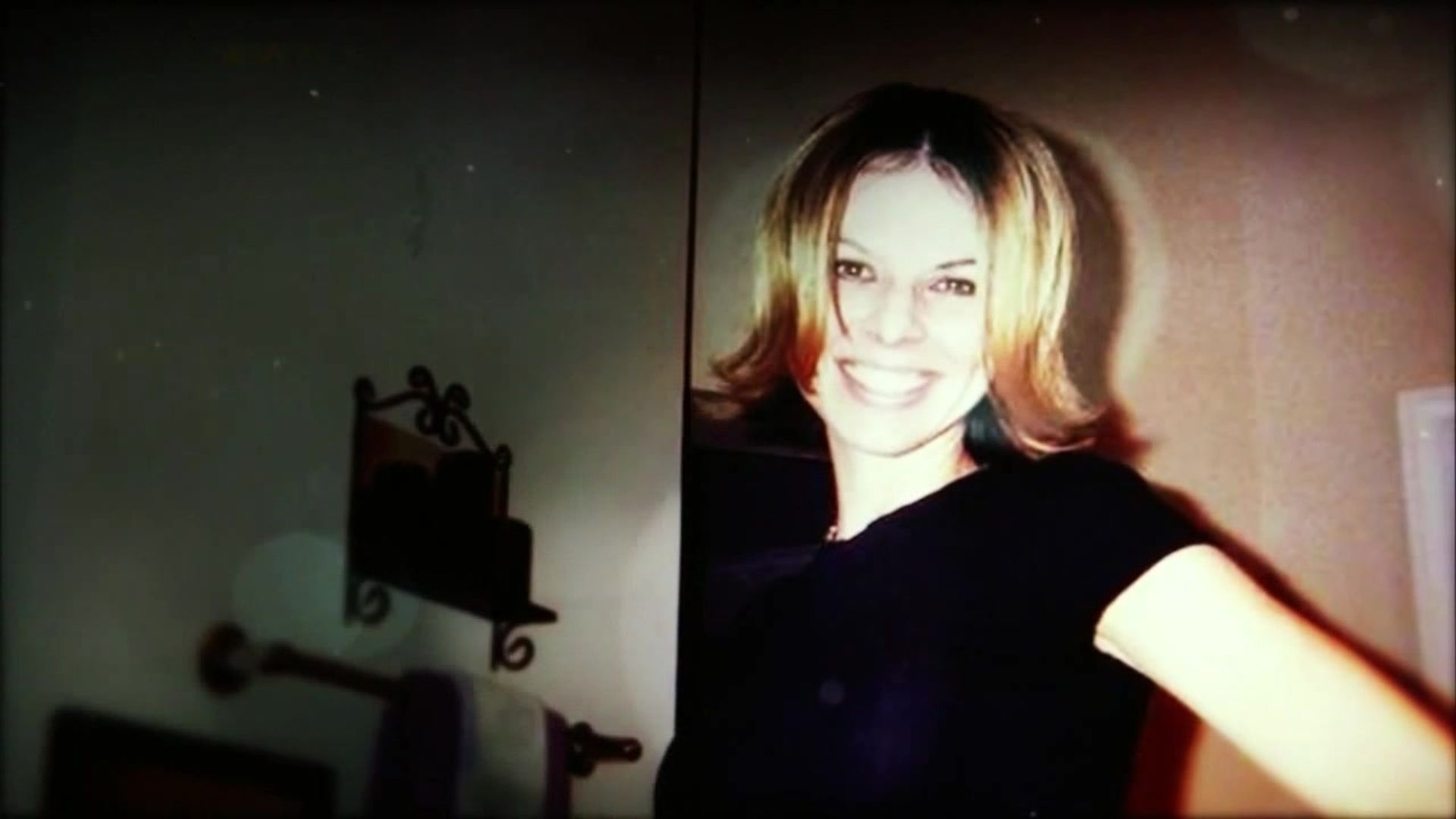 On the Case with Paula Zahn background