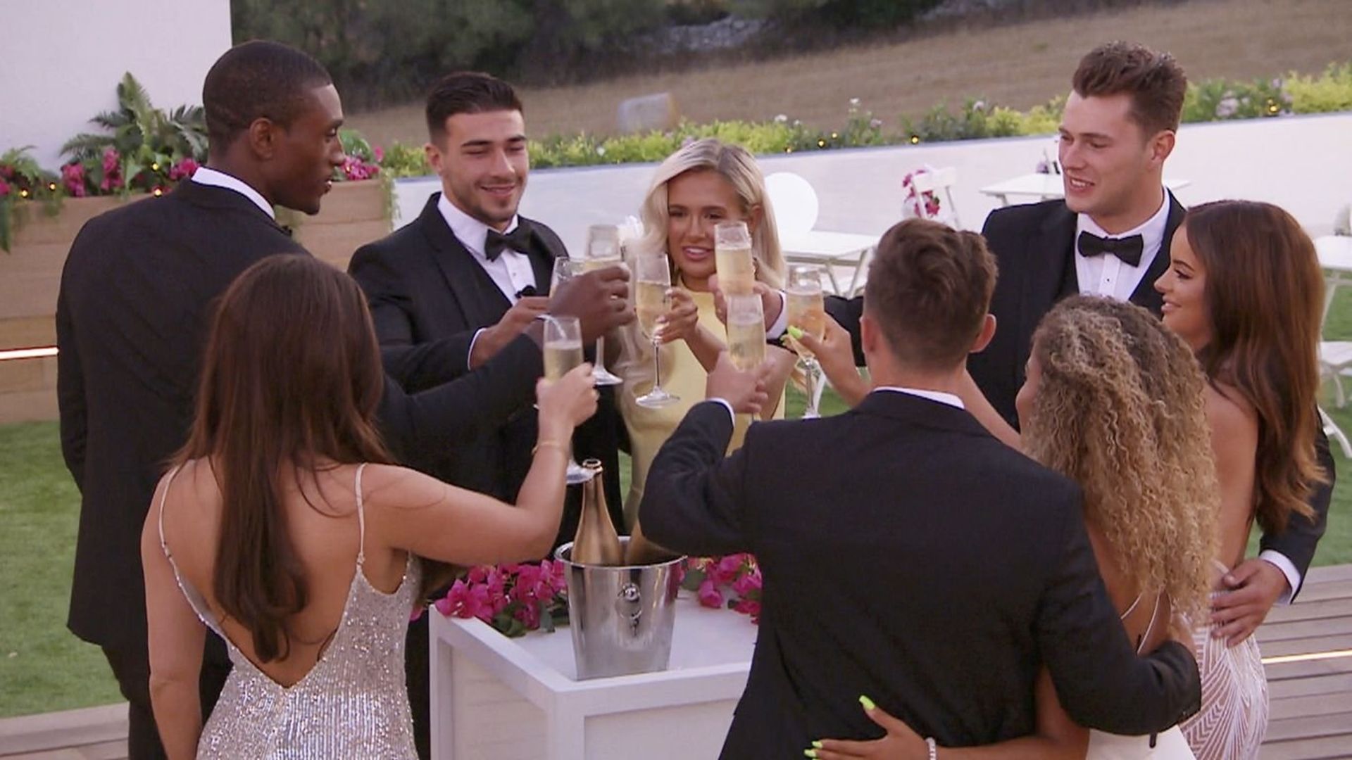 Love Island background
