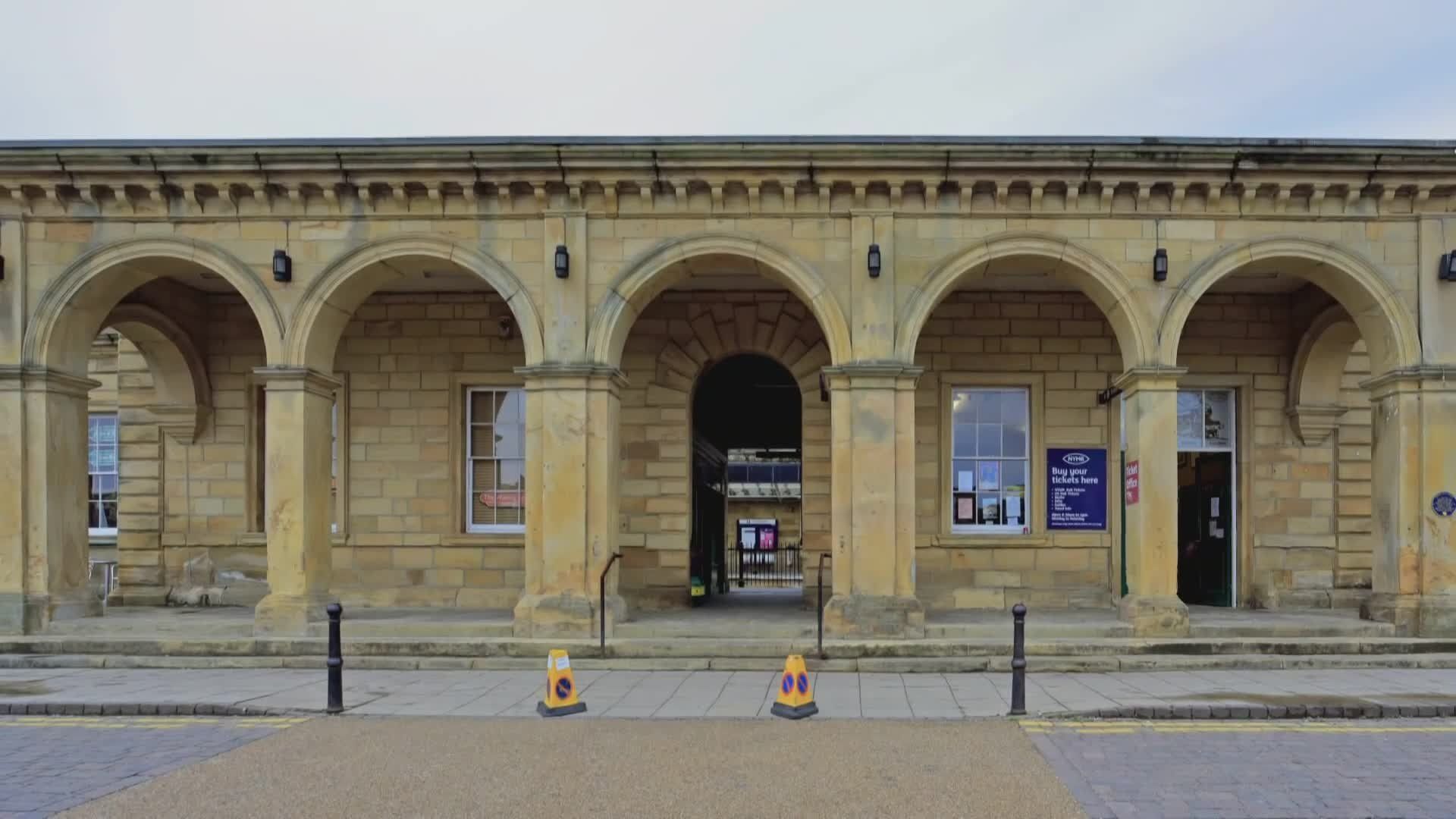The Architecture the Railways Built background