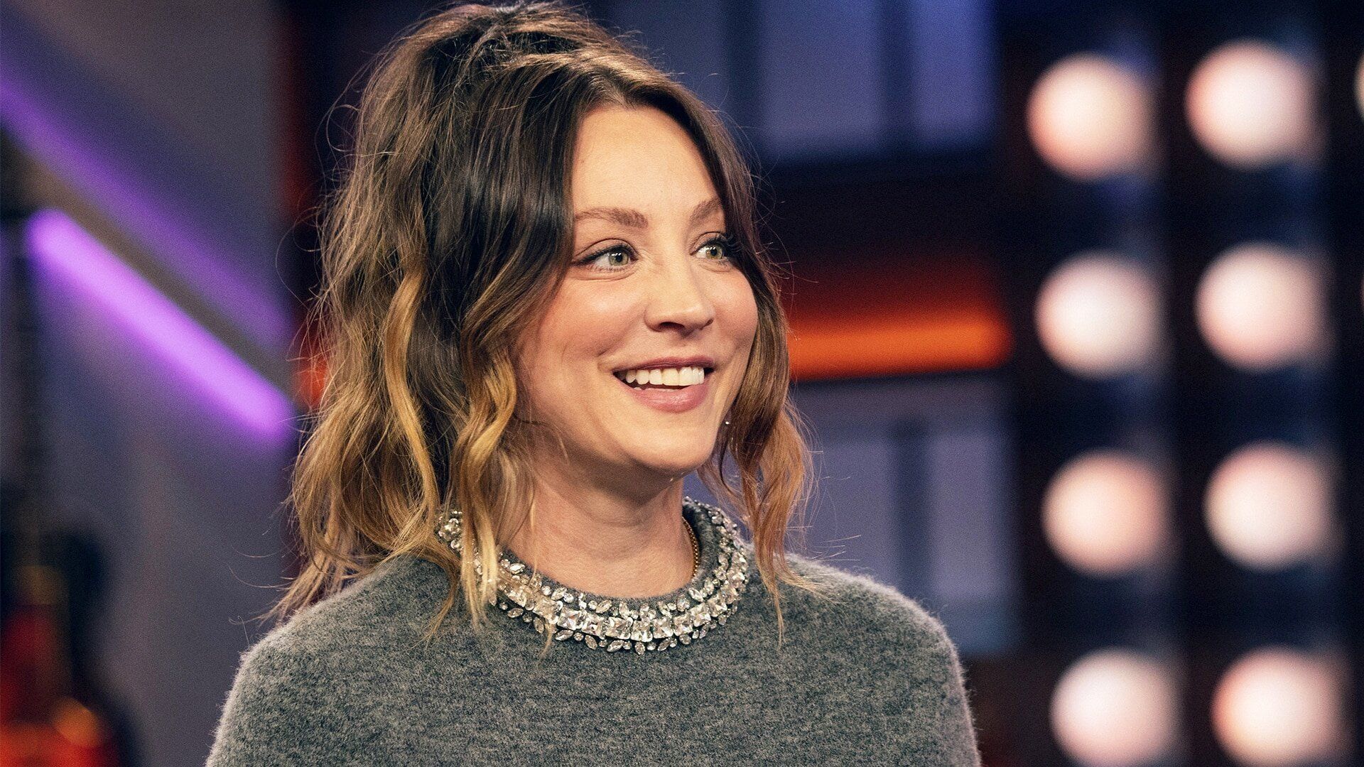 The Kelly Clarkson Show background