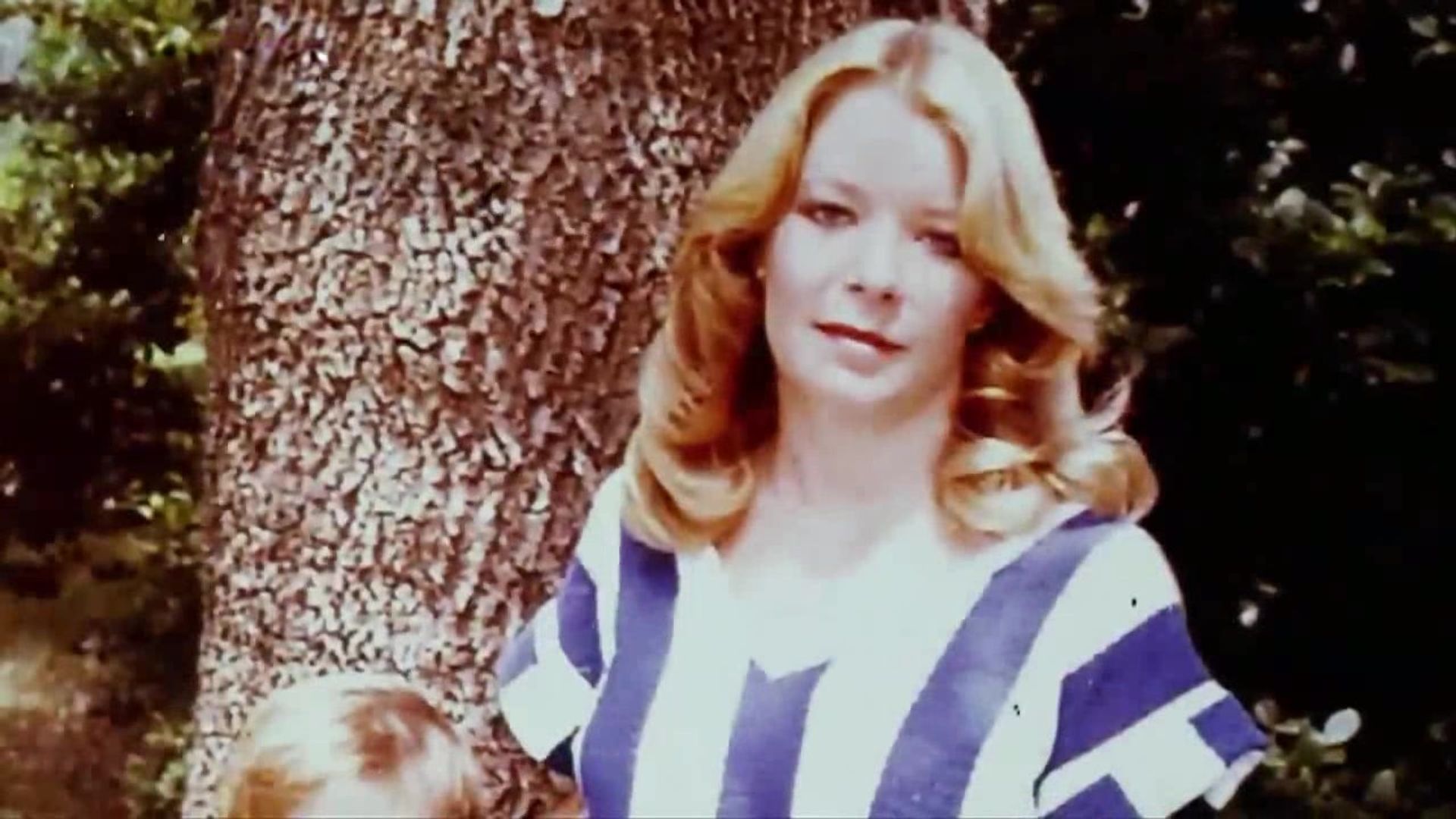 On the Case with Paula Zahn background