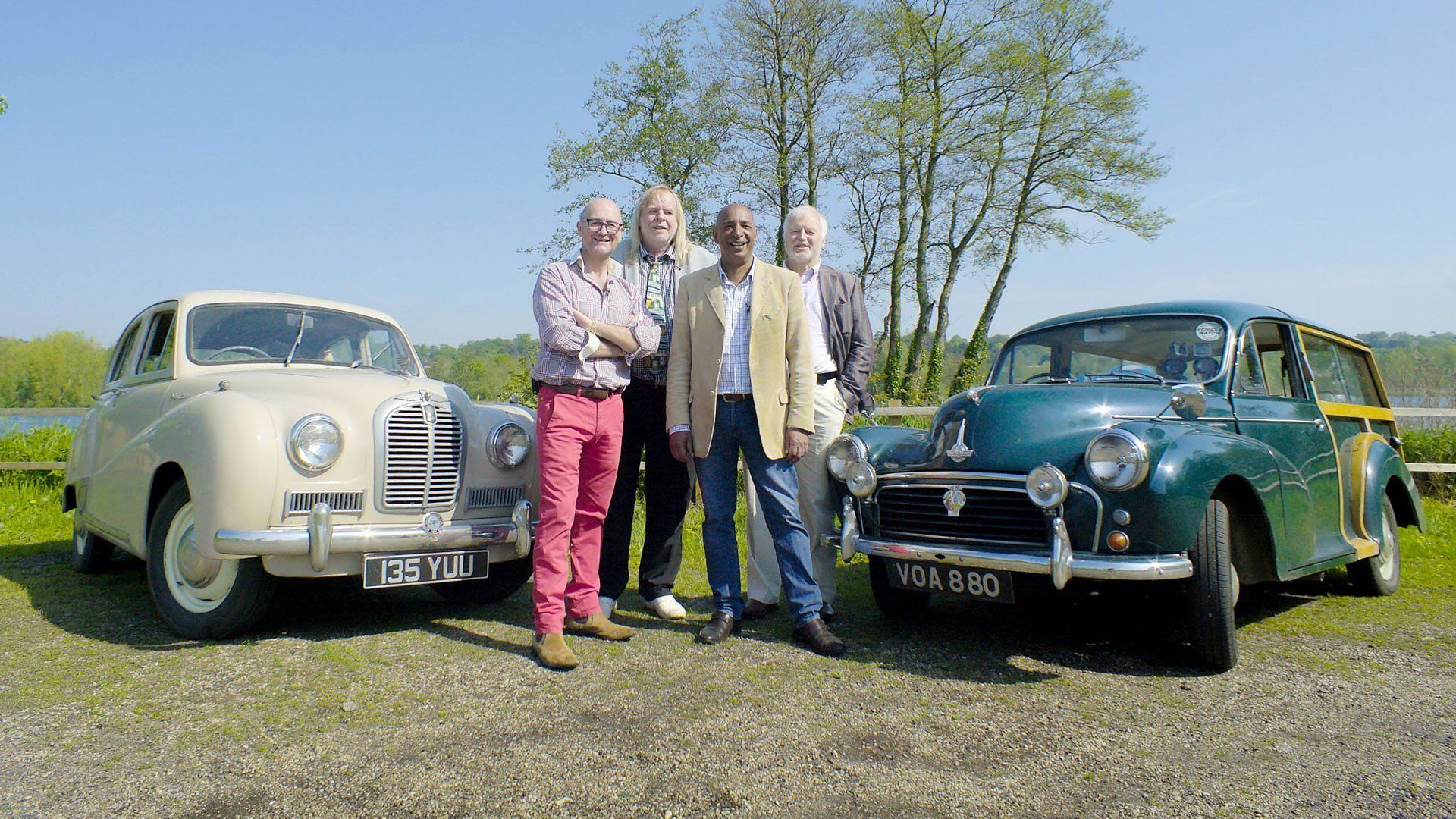 Celebrity Antiques Road Trip background