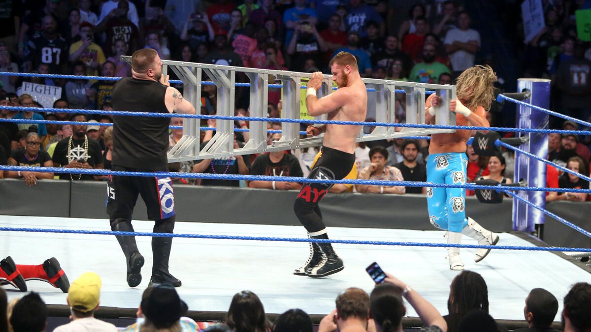 World Wrestling Federation Smackdown! background