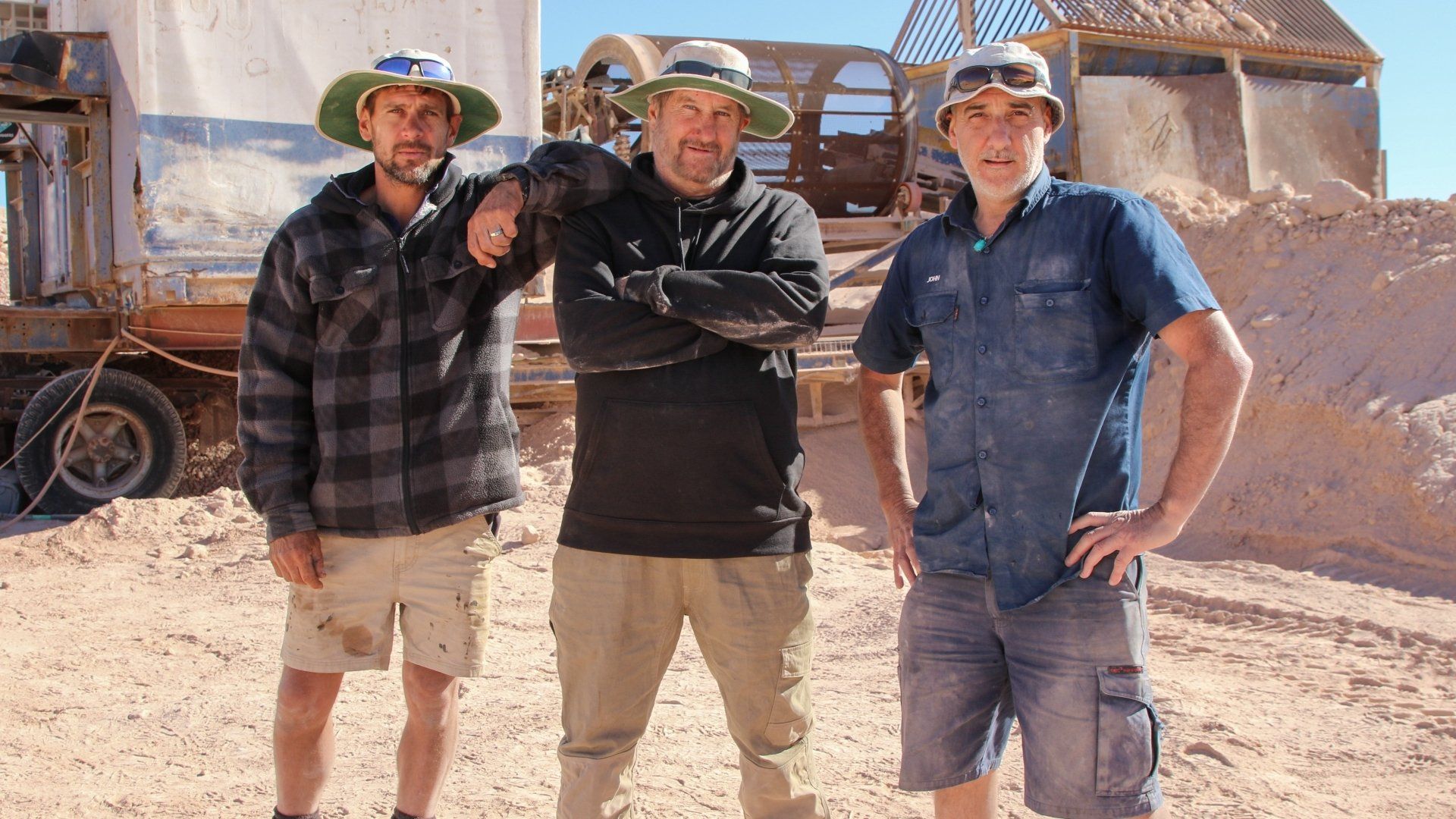 Outback Opal Hunters background