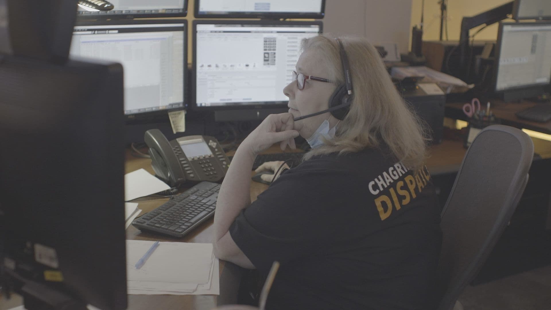 911 Crisis Center background