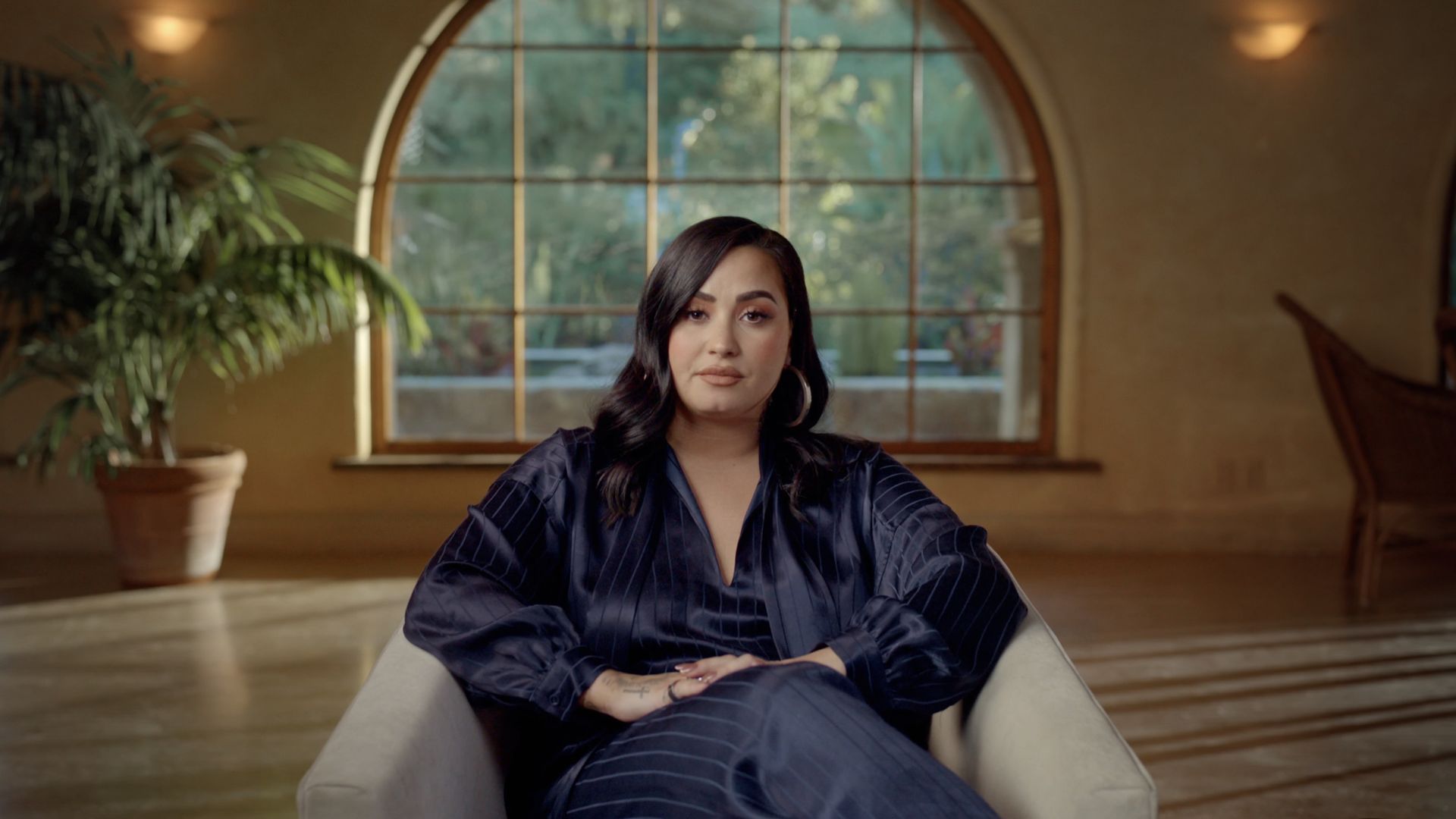 Demi Lovato: Dancing with the Devil background