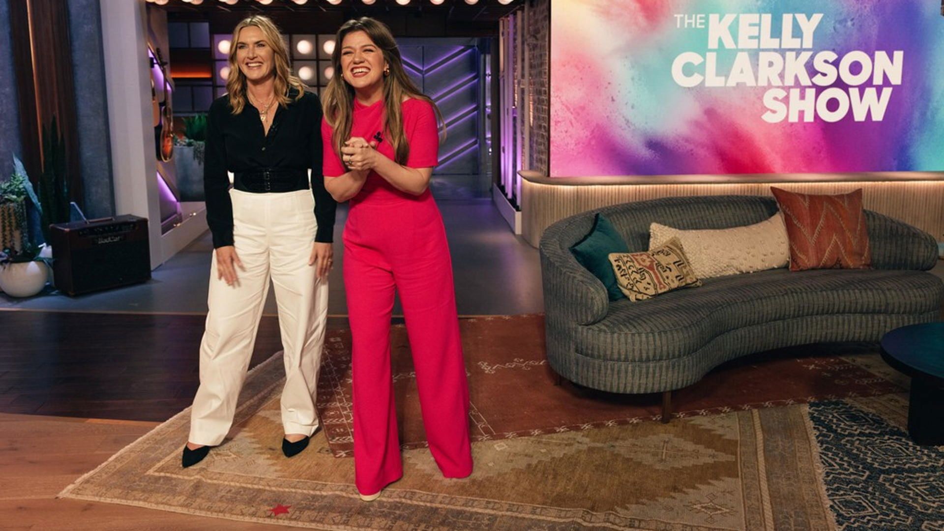 The Kelly Clarkson Show background