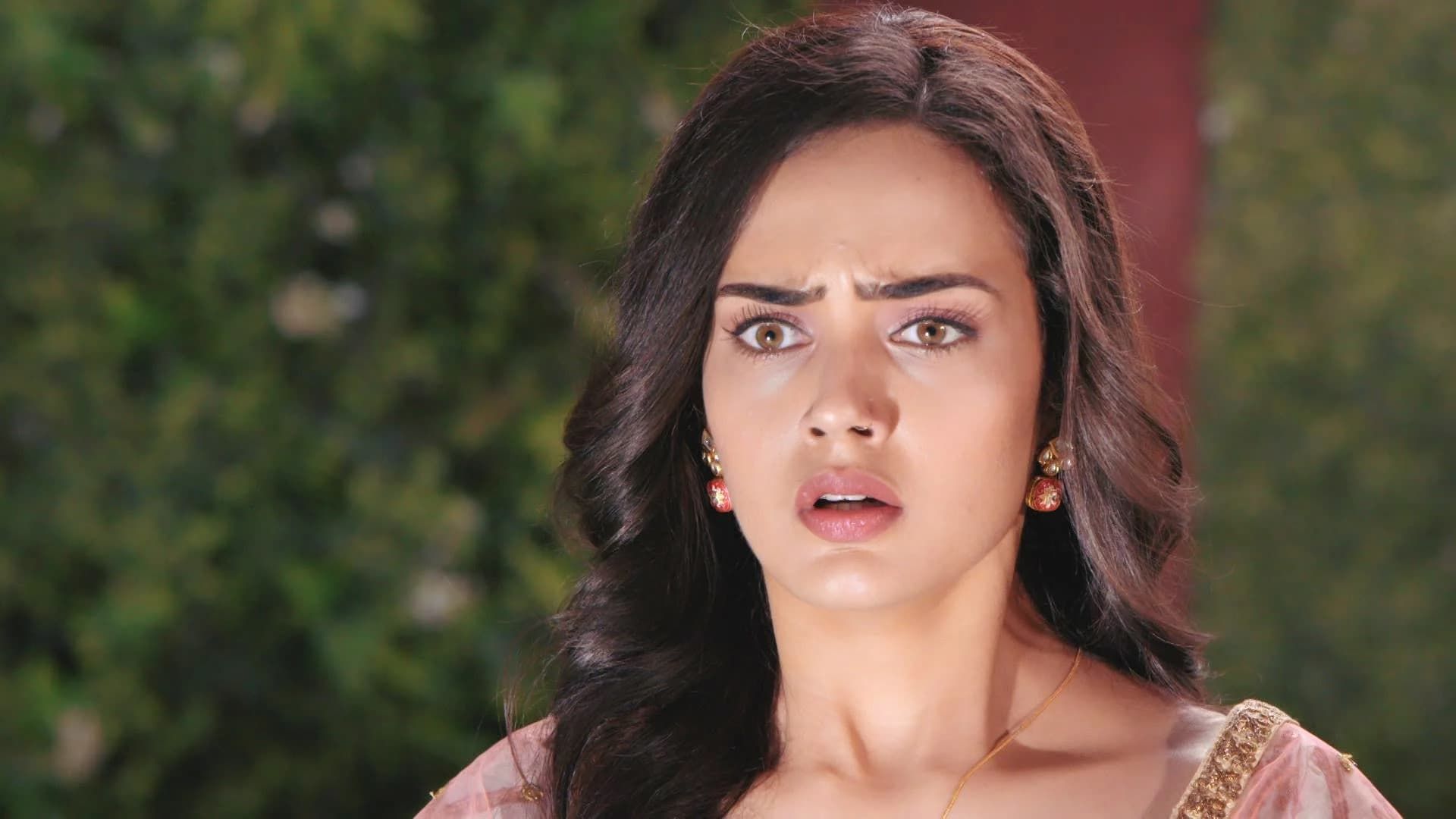 Teri Meri Doriyaann background