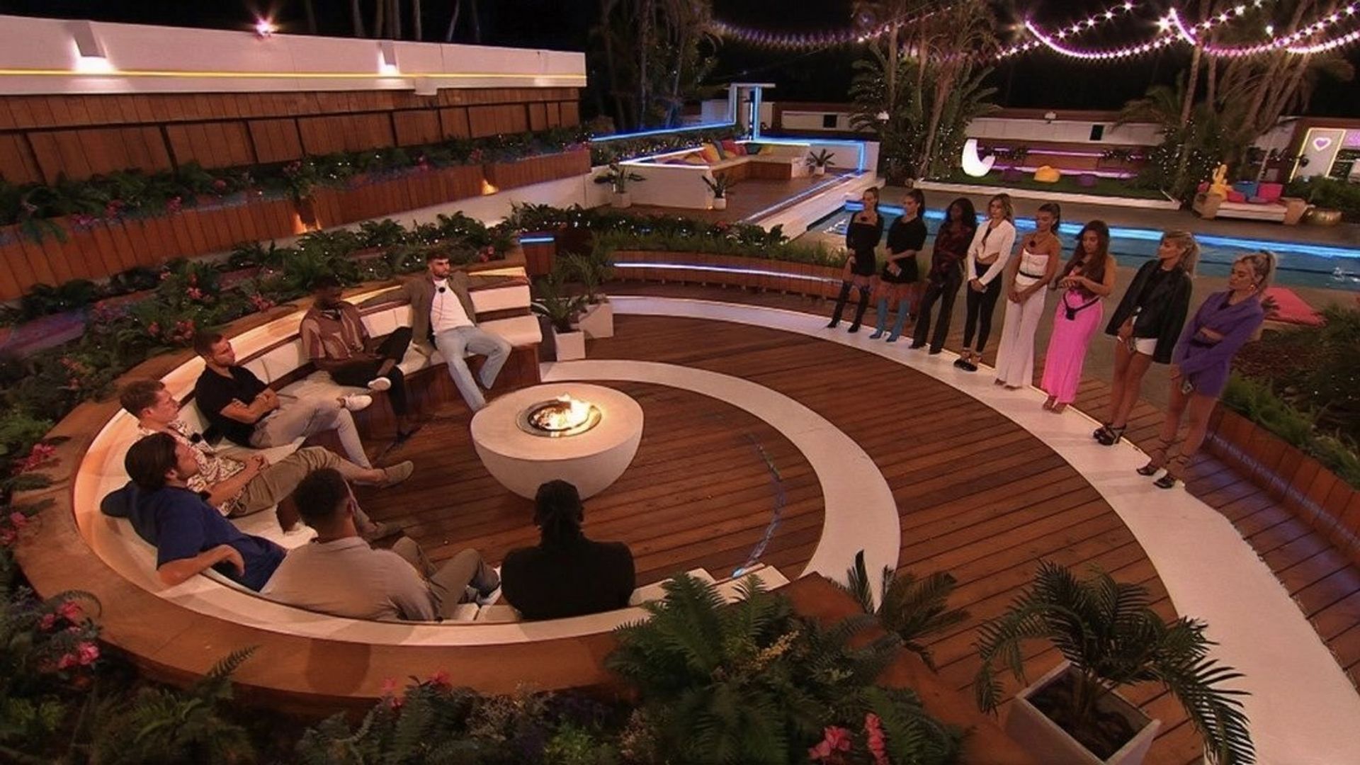 Love Island background