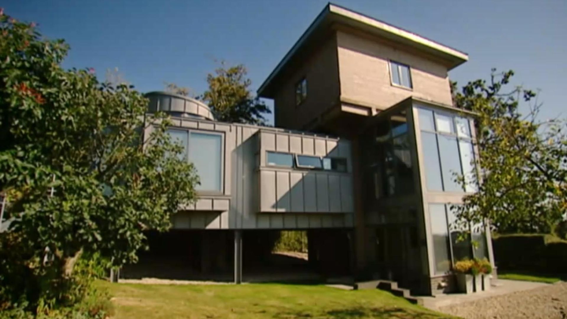 Grand Designs background