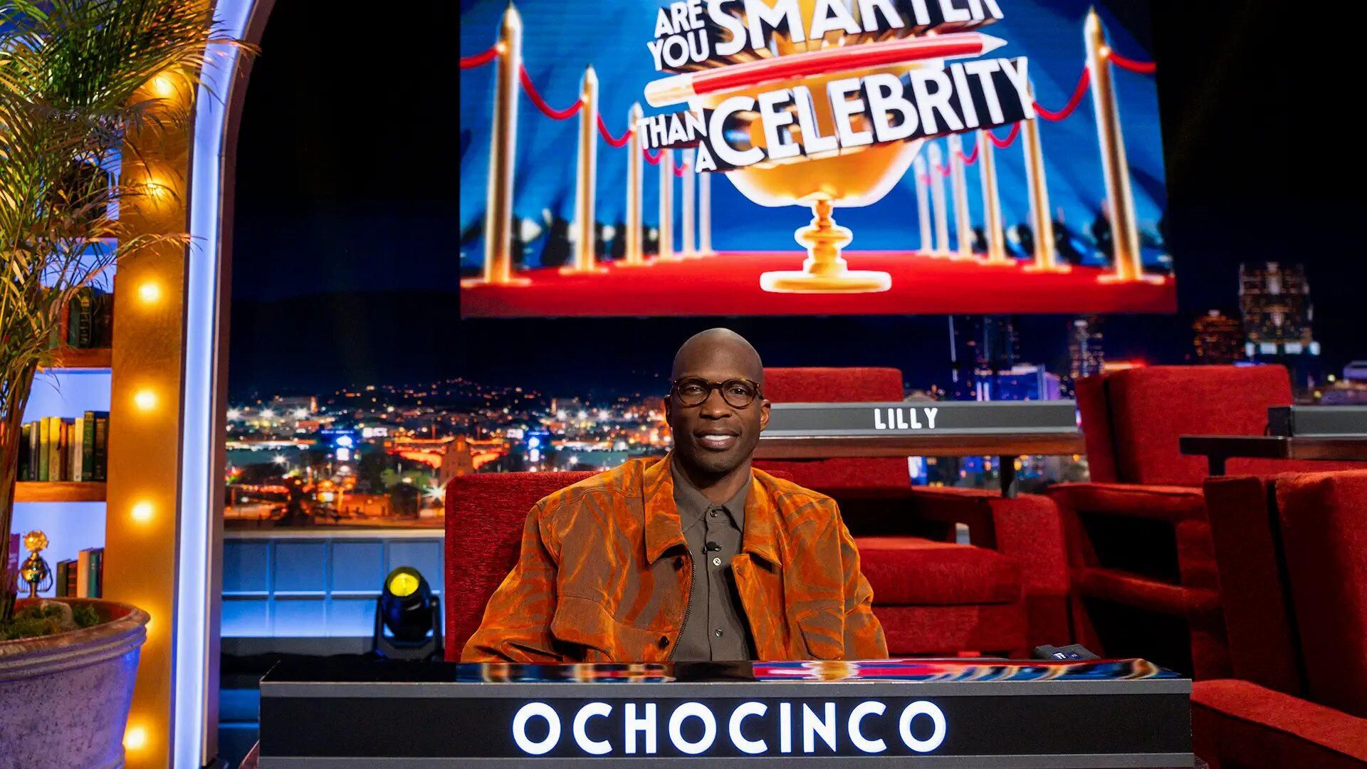 Are You Smarter Than a Celebrity? background